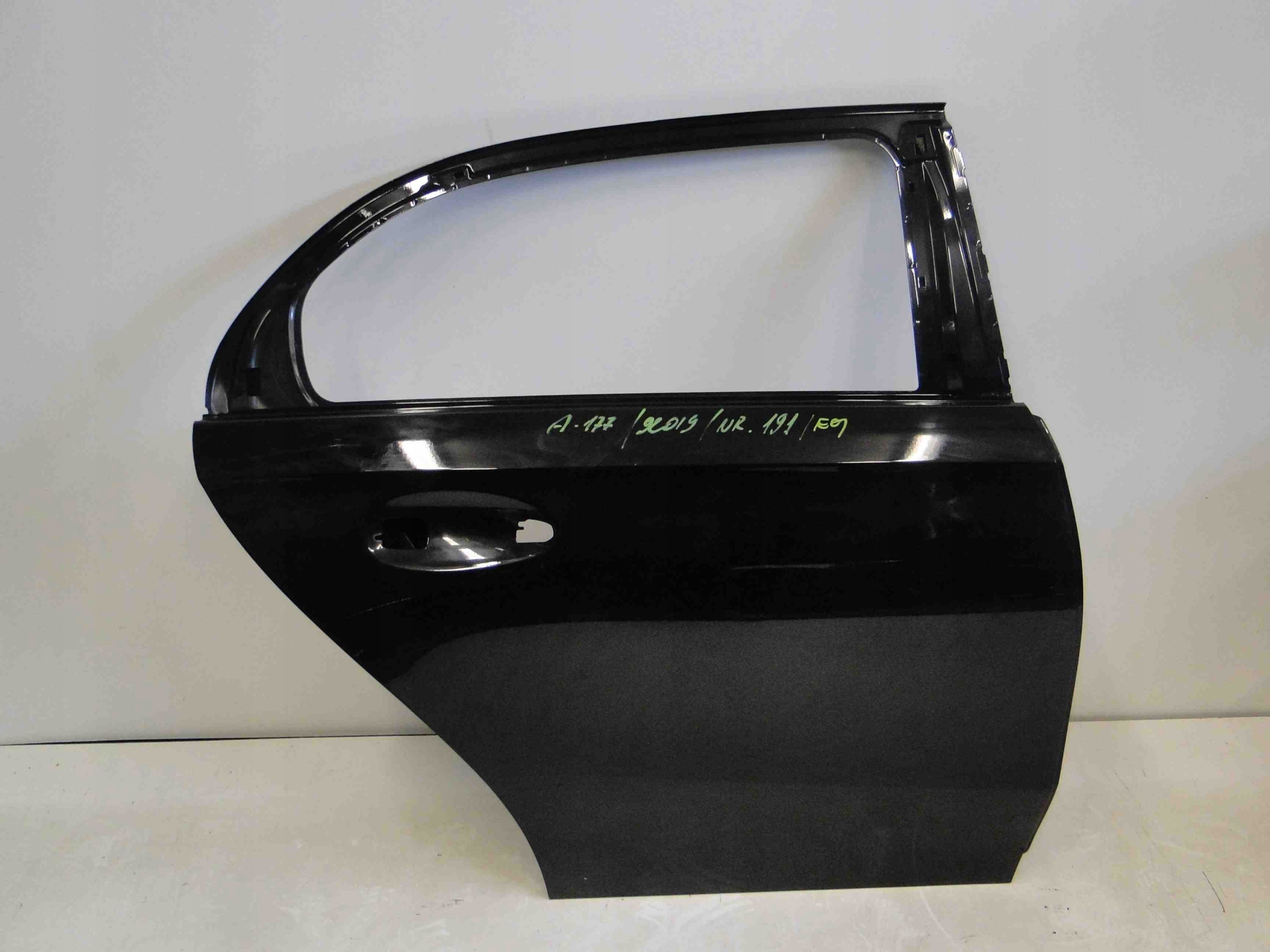 MERCEDES A KLASA W177 177 HATCH DRZWI PRAWE TYLNE Producent części Mercedes-Benz OE