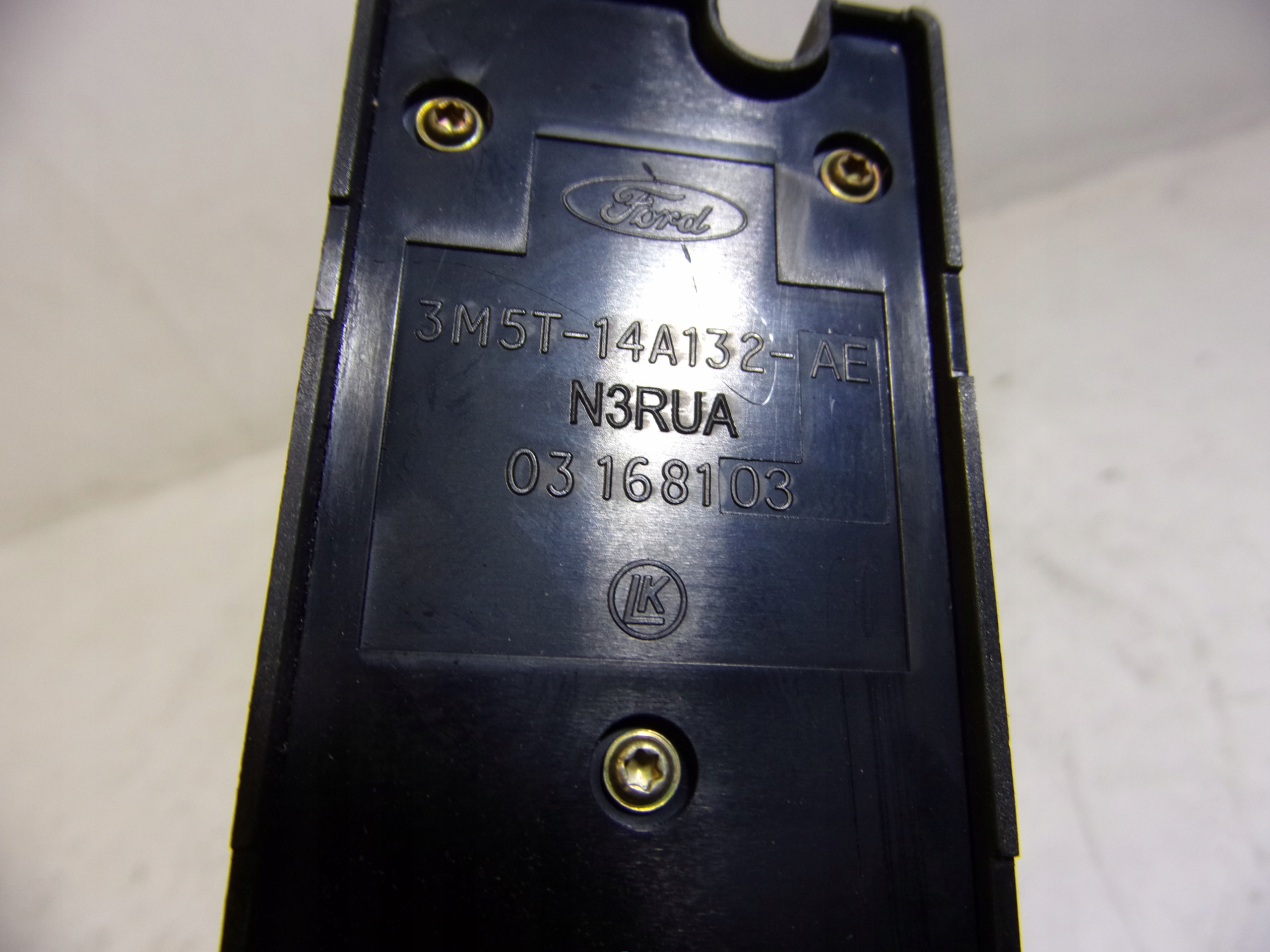 control panel of the window driver´s FORD C-MAX 3M5T14A132AE