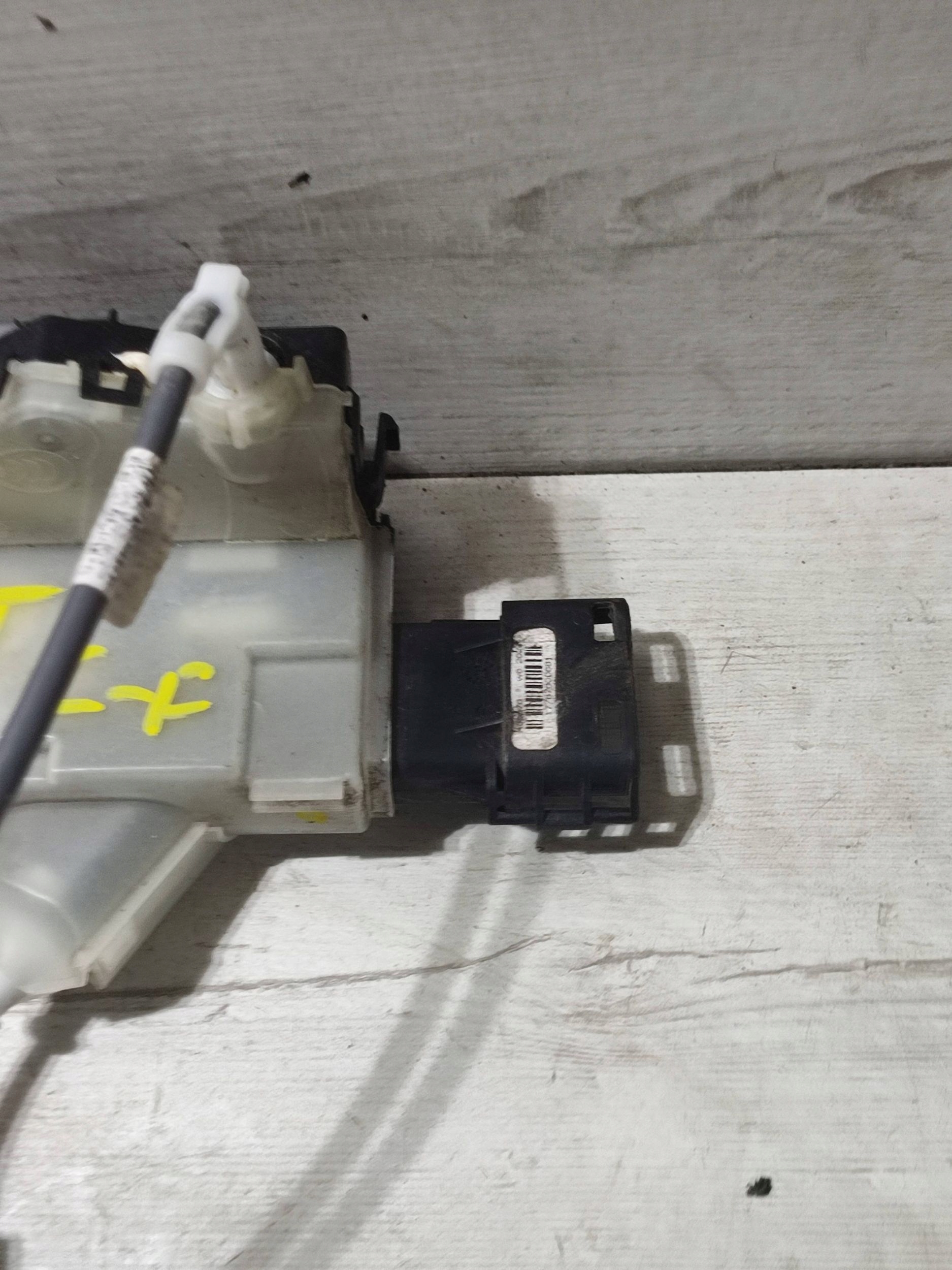 Opel Corsa F 2020 rear part side left lock door