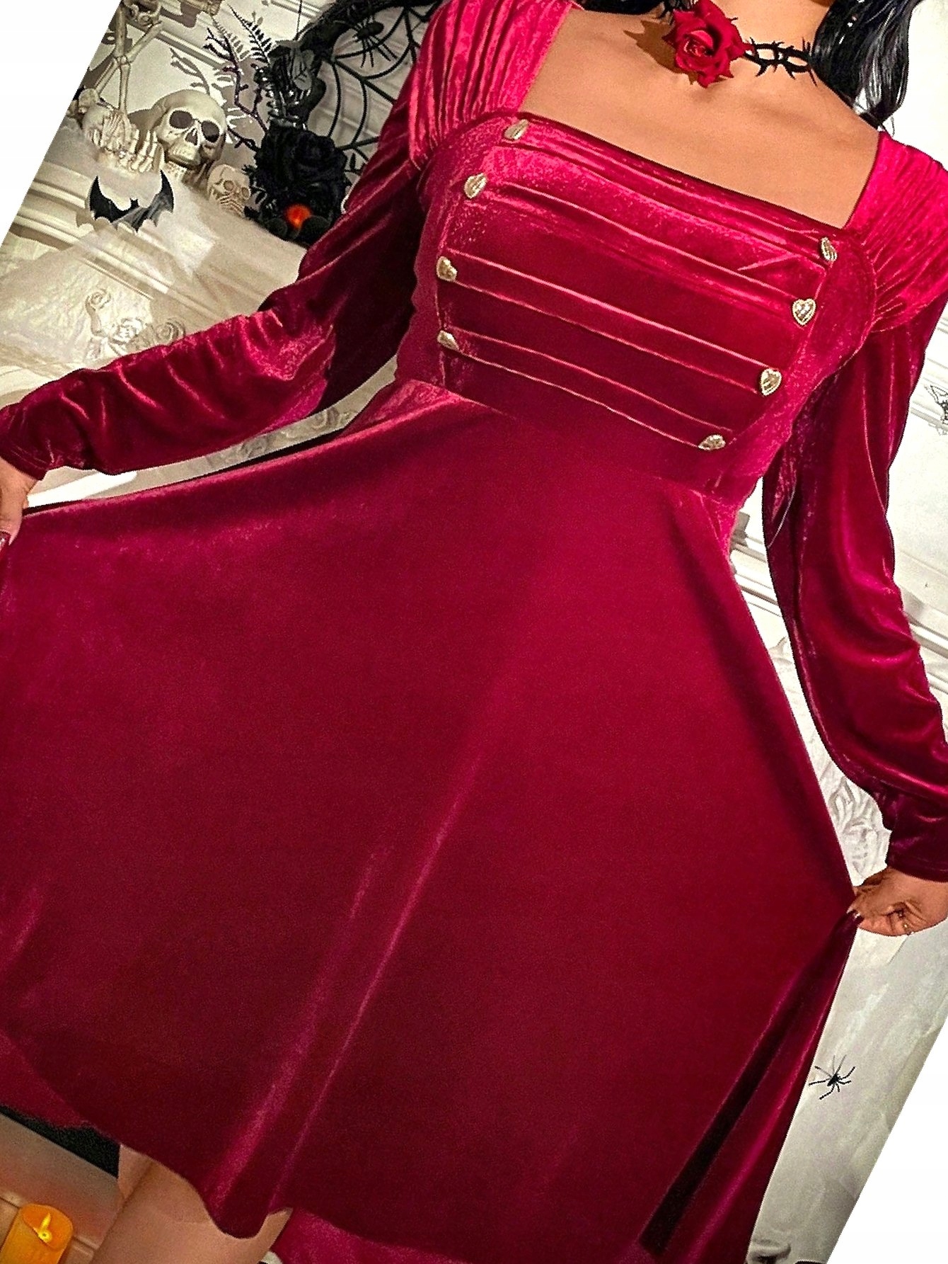 Šaty Midi z veluru s sametovými zlatými knoflíky Bordó 5XL