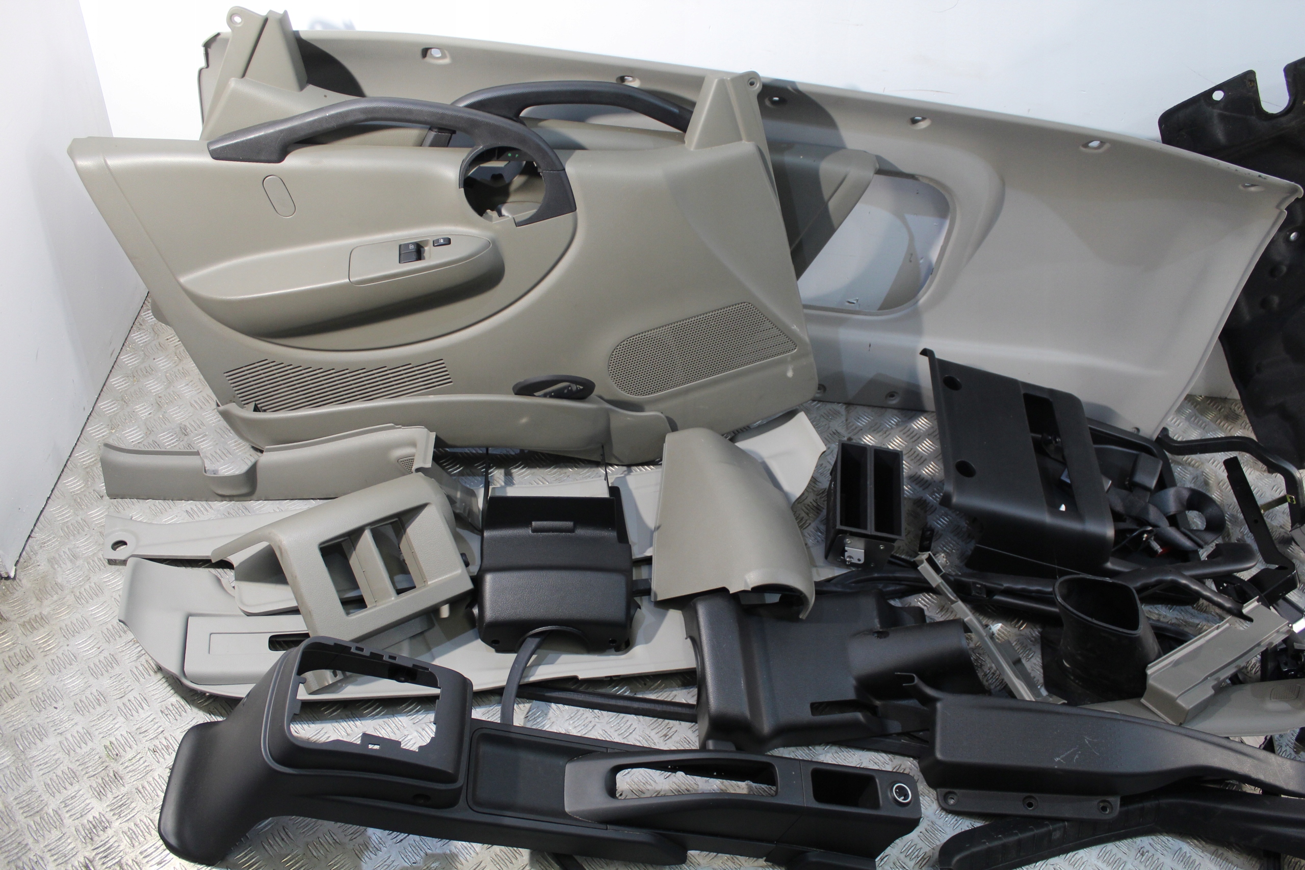 dashboard roof upholstery inner NISSAN NT500