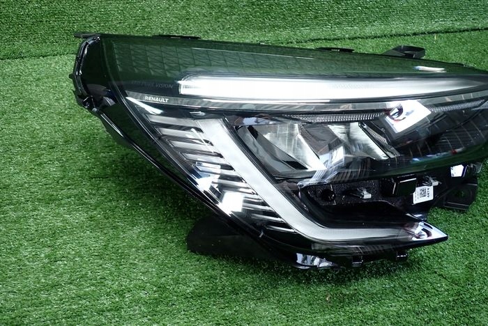 RENAUT CLIO V LED PURE VISION 19- reflektor right light right 260104922R