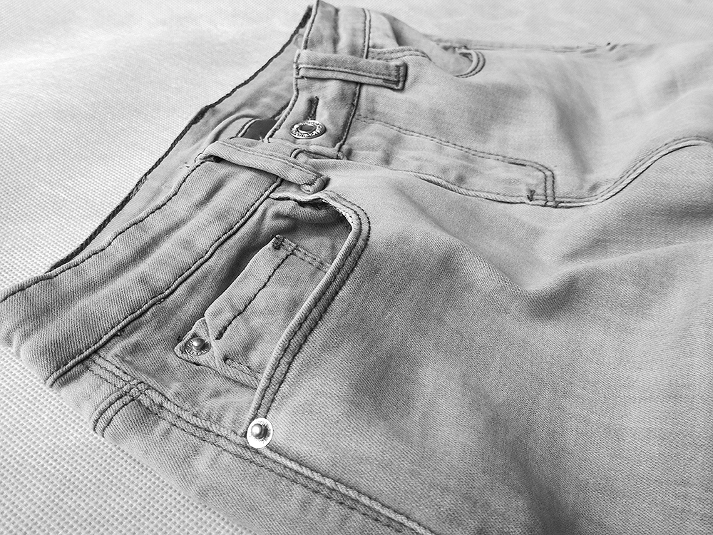 SZARE JEANSY SPODNIE WYSZCZUPLAJĄCE MODELUJĄCE Fason rurki