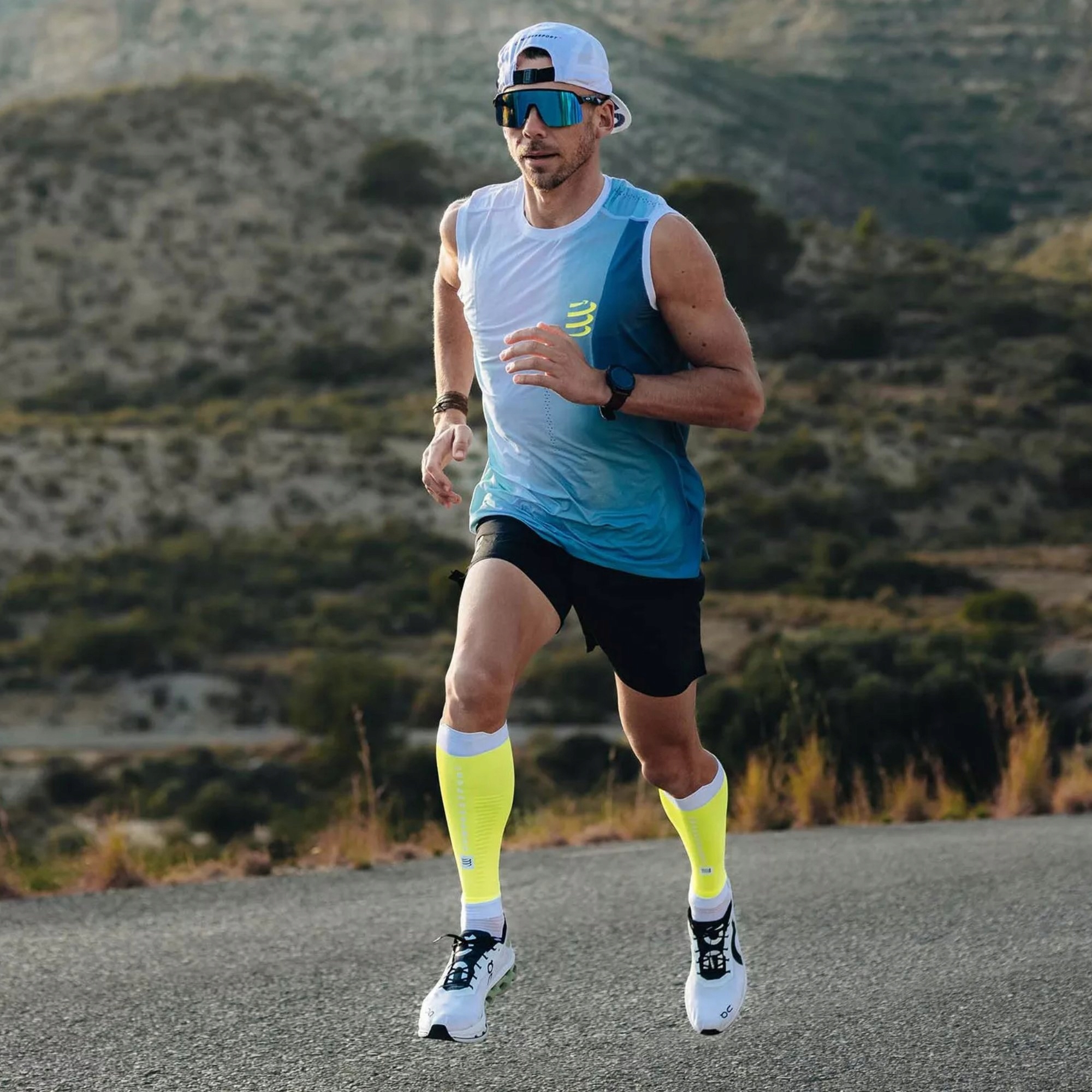 Opaski kompresyjne na łydki COMPRESSPORT R2 3.0 T4 Marka Compressport