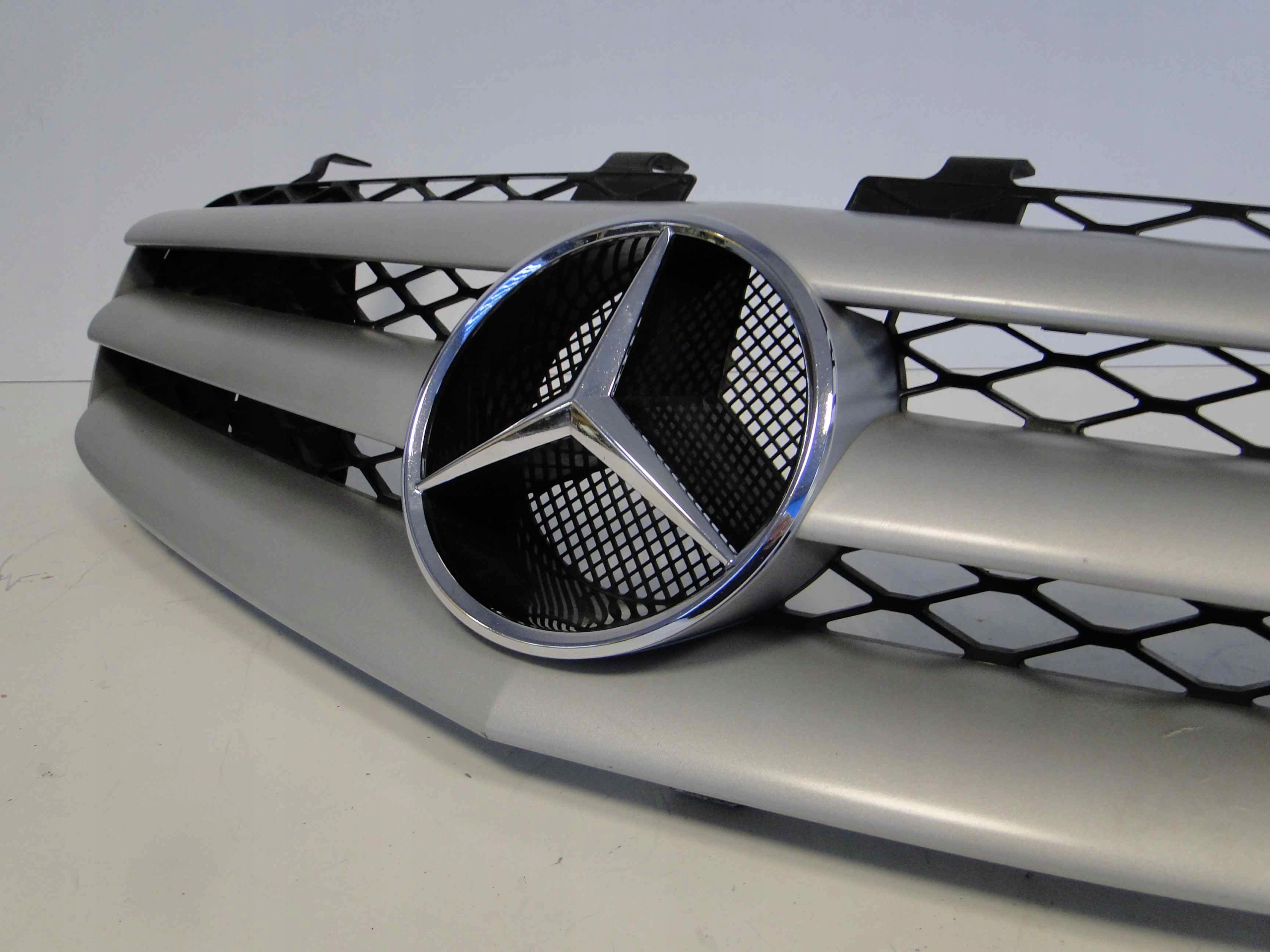 MERCEDES R KLASA W251 251 GRILL ATRAPA Numer katalogowy części A2518800000