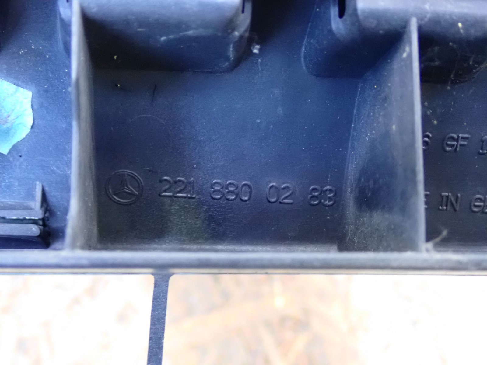 ATRAPA GRIL POD DISTRONIC MERCEDES S KLASA 221 2005-2009R 2218800283 Numer katalogowy oryginału 2218800283