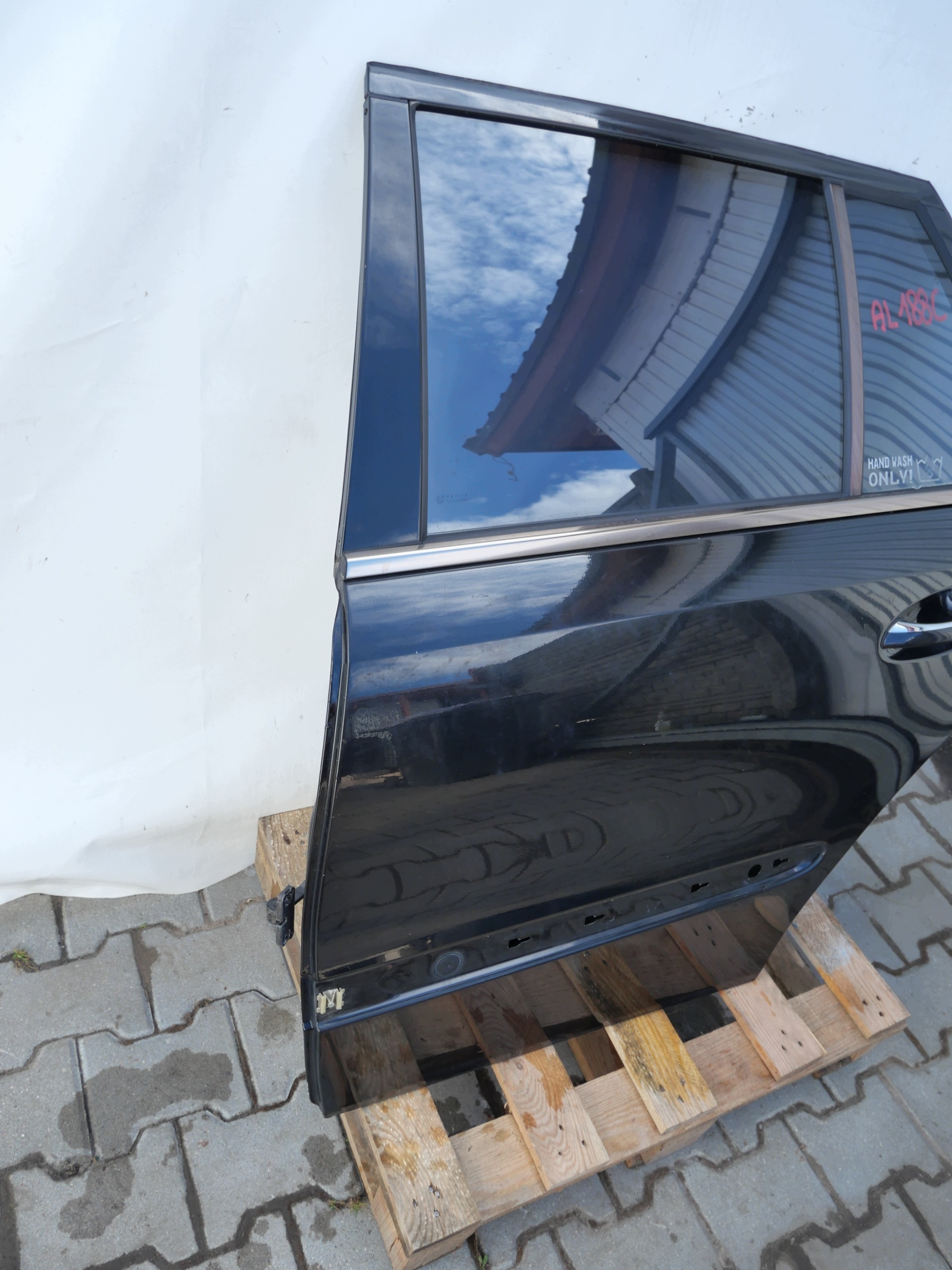 MERCEDES-BENZ W211 E class door left rear part