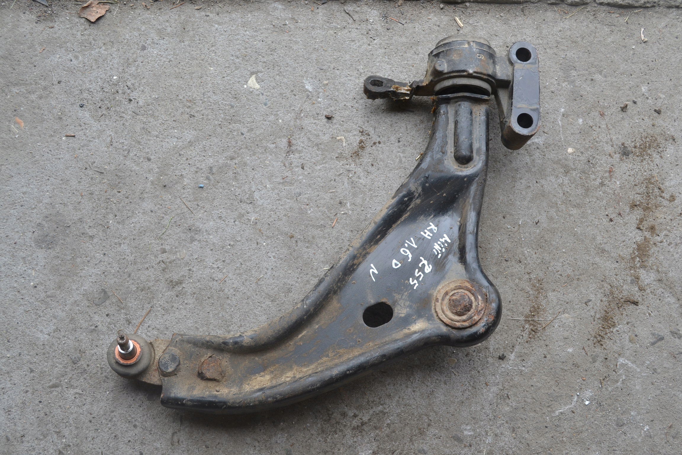 MINI CLUBMAN R55 arm left right front