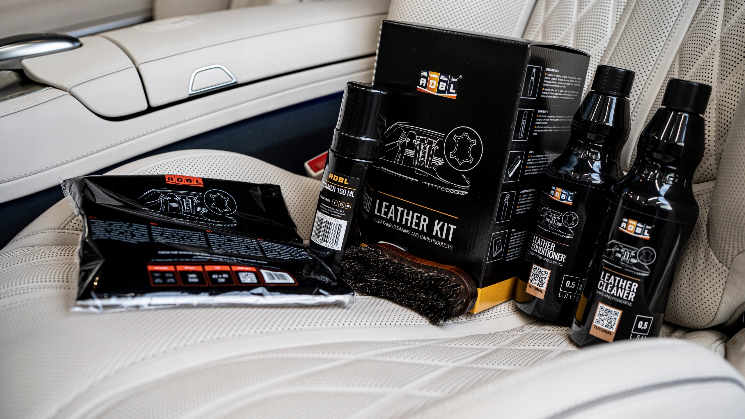 ADBL LEATHER KIT BOX - Zestaw do czyszczenia i pielęgnacji skóry Numer katalogowy producenta ADB000238