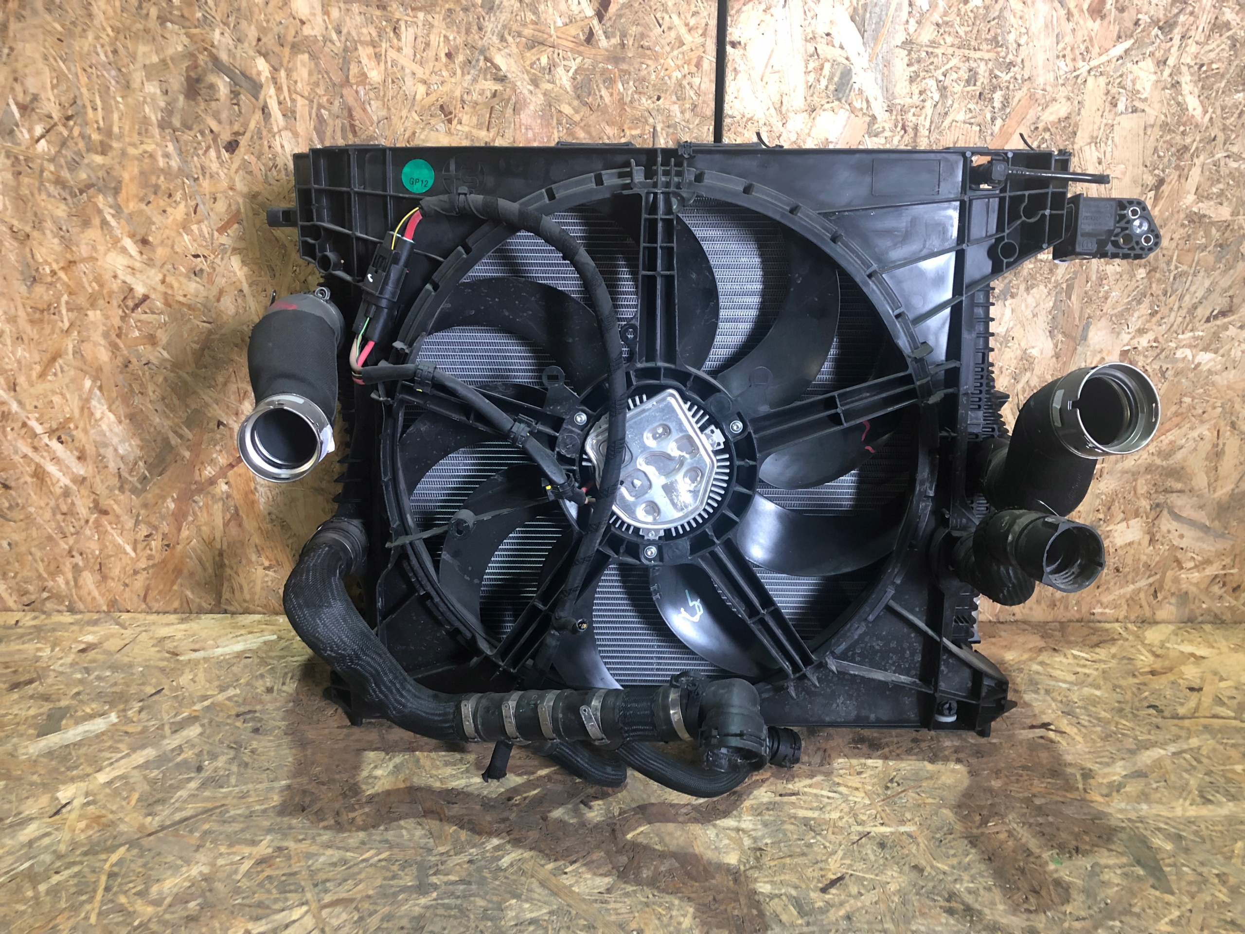 Pas przedni chłodnice Alfa Romeo Giulia diesel Producent części Alfa Romeo OE