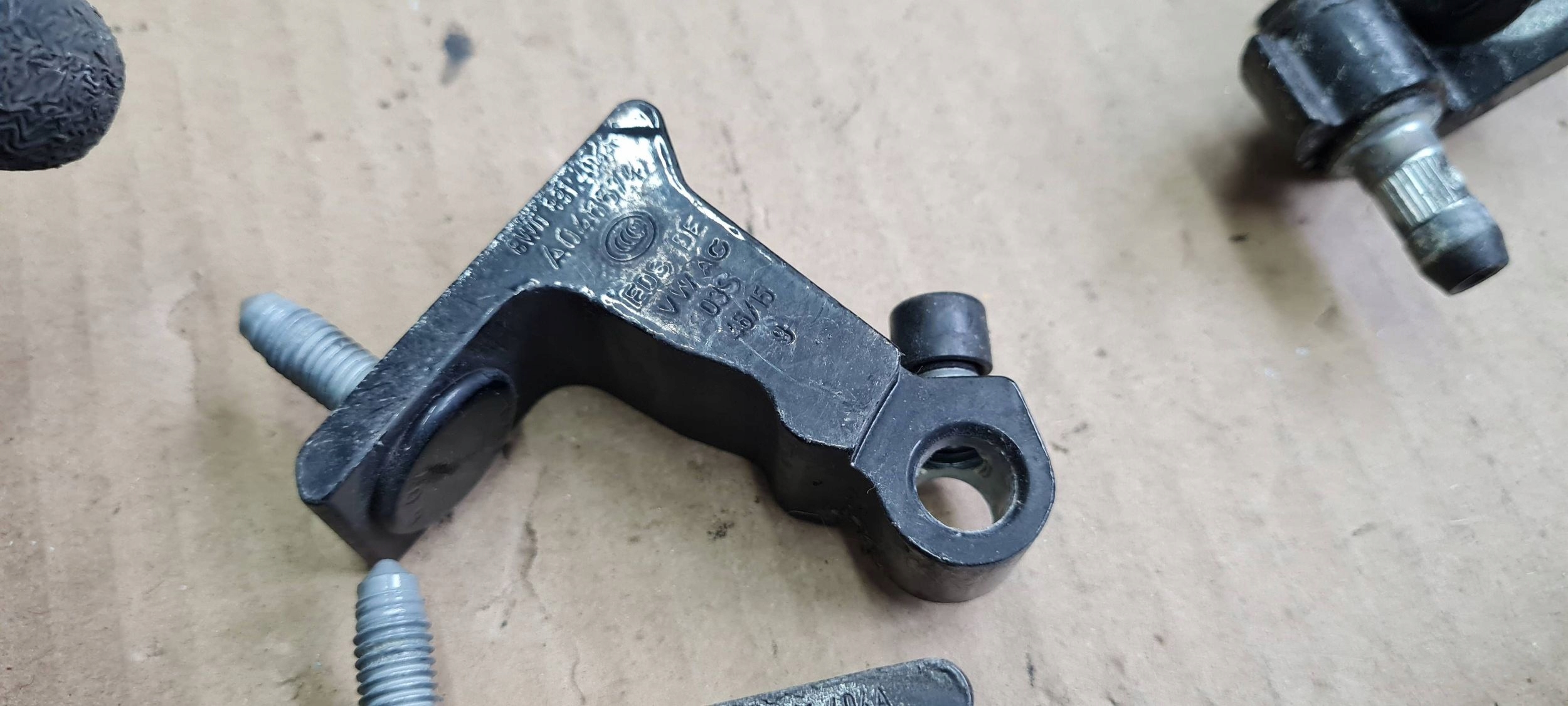 A4 B9 8W S4 hinge hinges door right right front KOMPLET LY9B