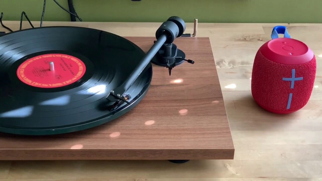 PRO-JECT T1 WALNUT + ARGON AUDIO ALTO A5 ASH Sterowanie manualne