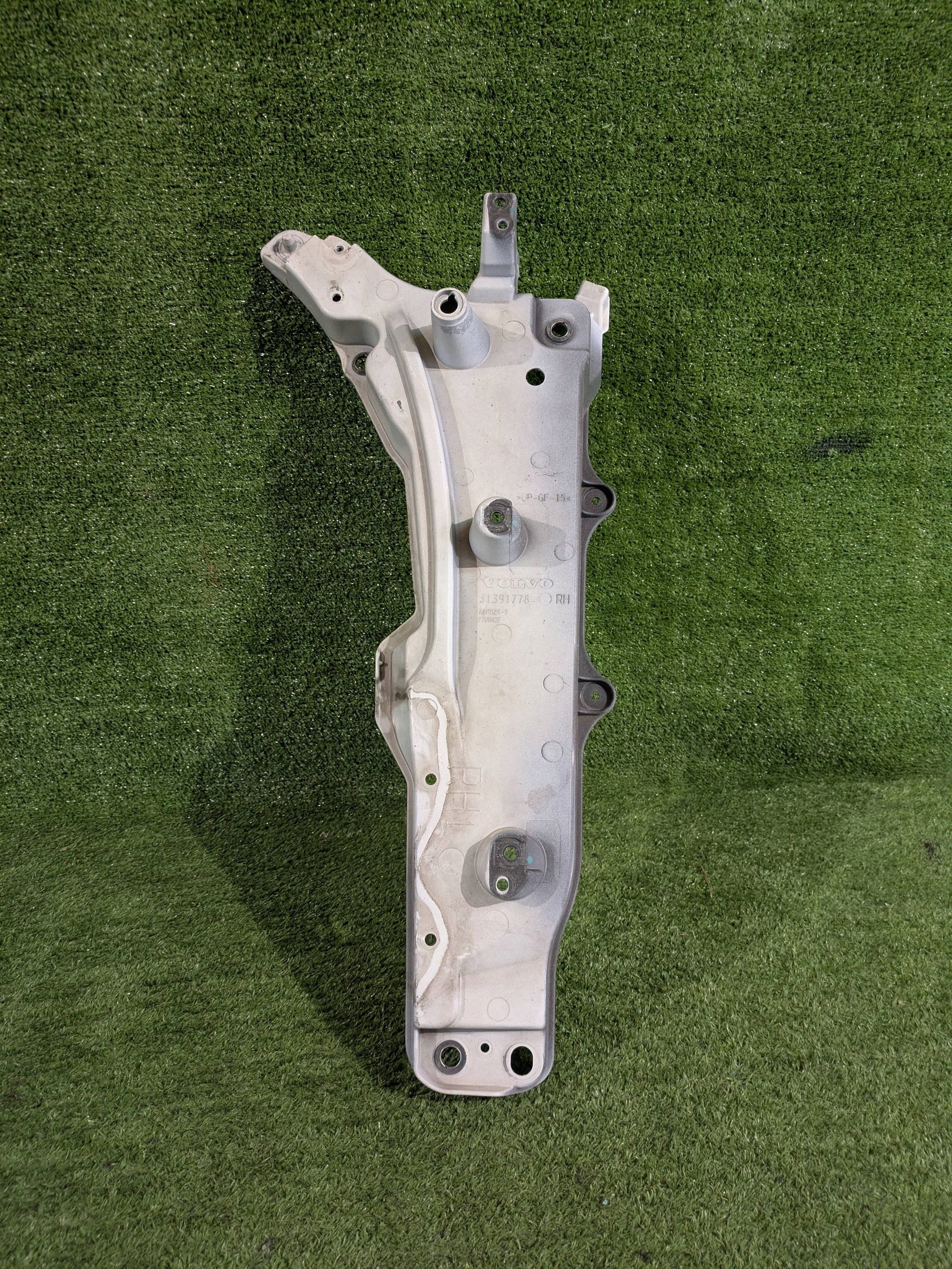 Support plaque Aile Droit Avant VOLVO XC90 II