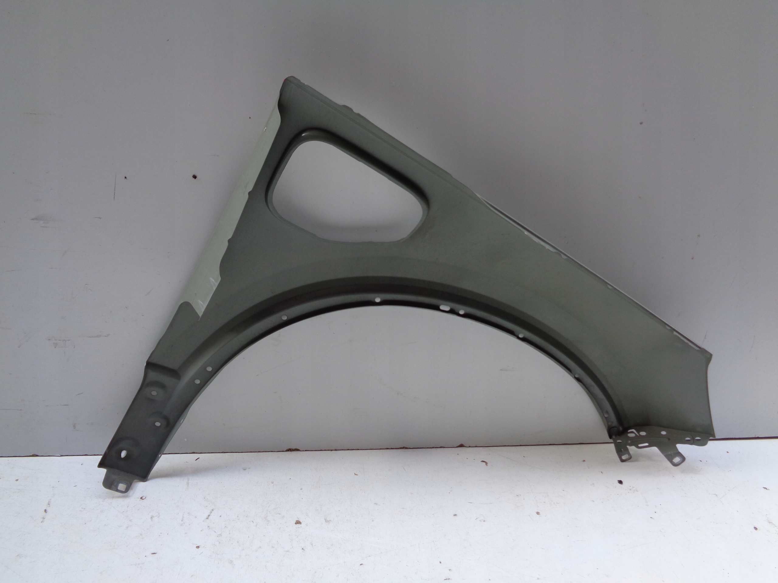 fender left front VOLVO XC40 hybrid 18- NR 51889