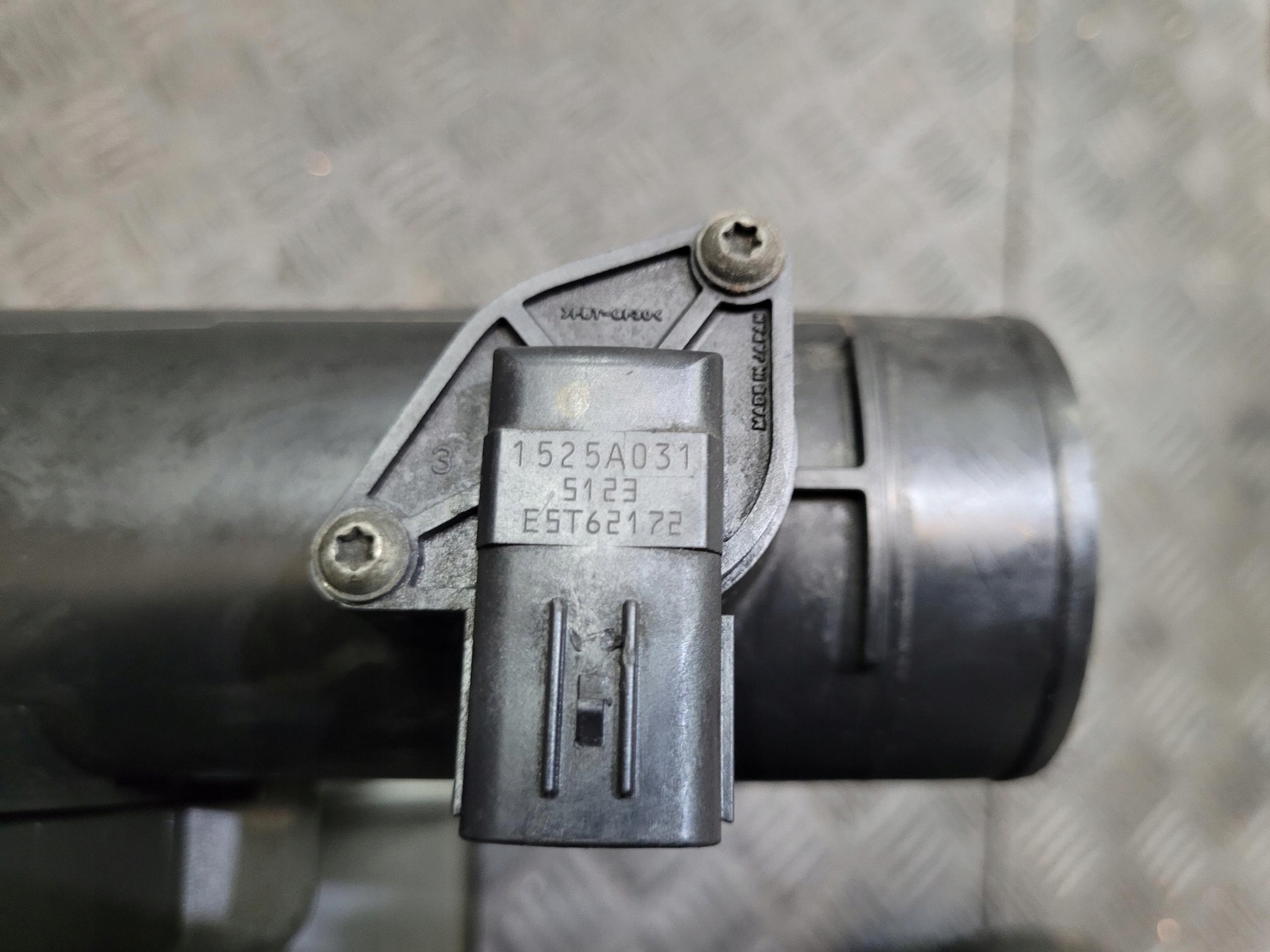 OBUDODWA filter luft 1500A485 MITSUBISHI OUTLANDER 3 III PHEV 2.0