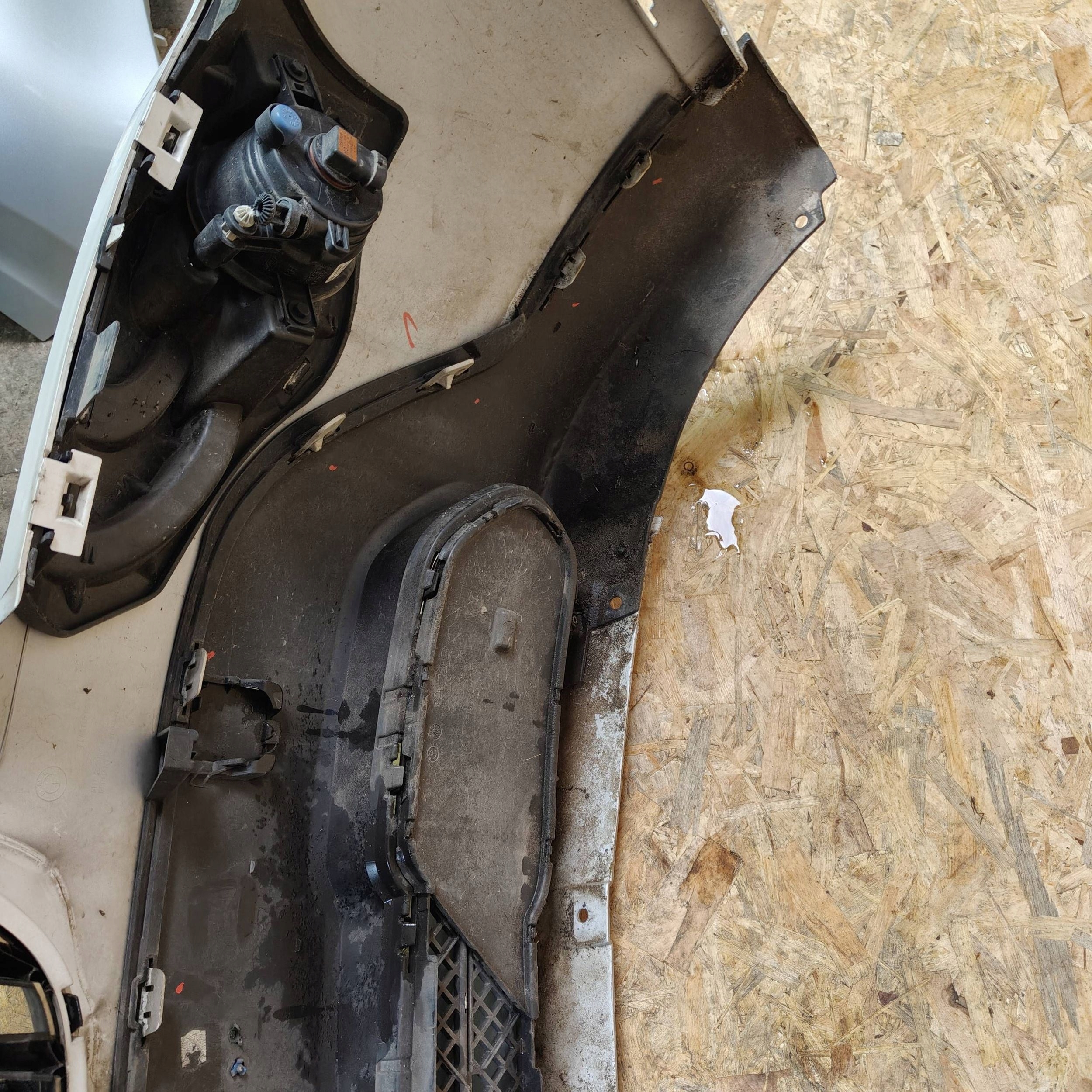 Frontstoßstange vorne BMW X1 E84