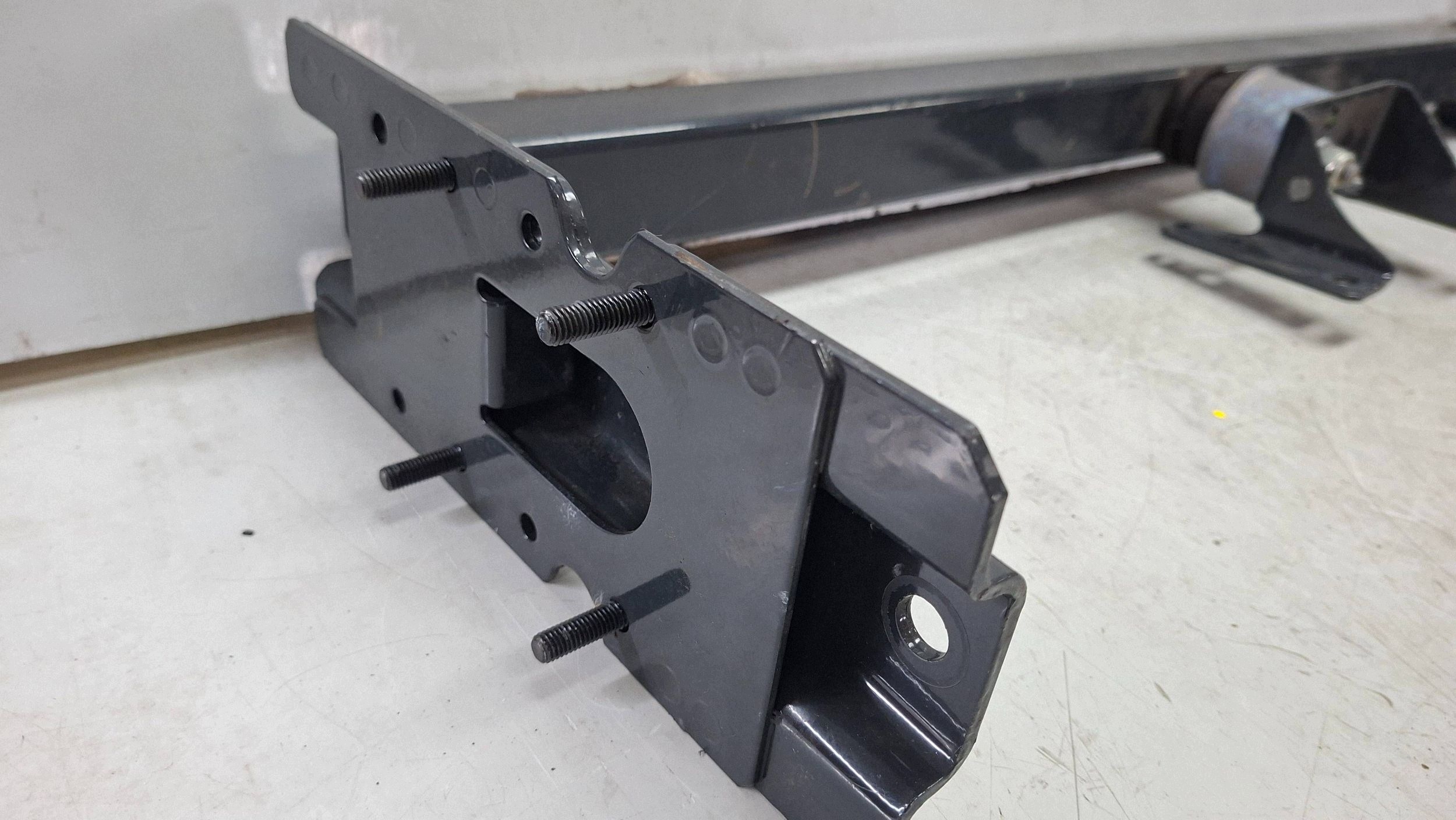 Supporto cambio ingranaggi 5802428557 IVECO DAILY IV 2014