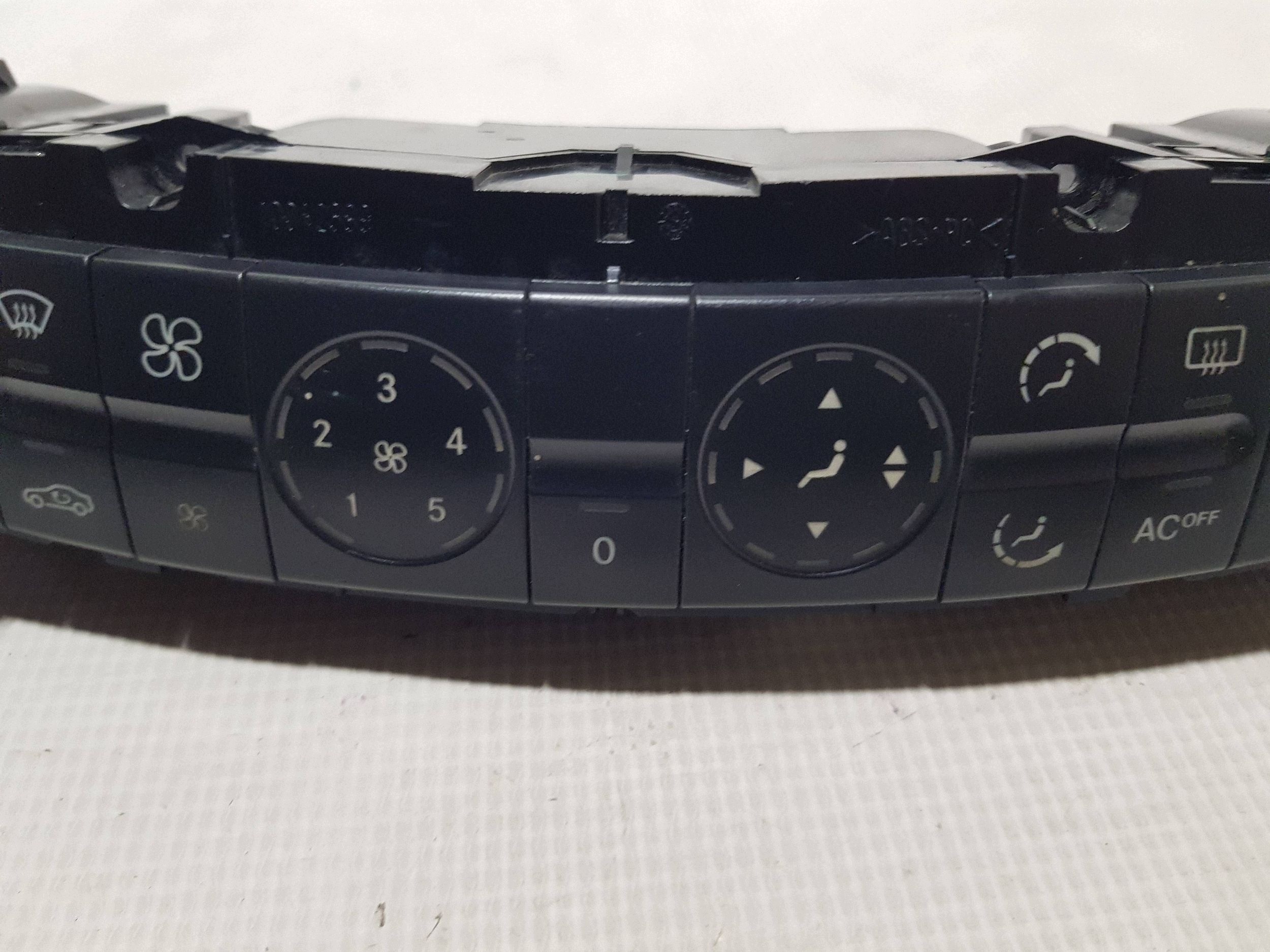 Unite commande clima KLIMY Bouches buses MERCEDES CLS W219 2198300185