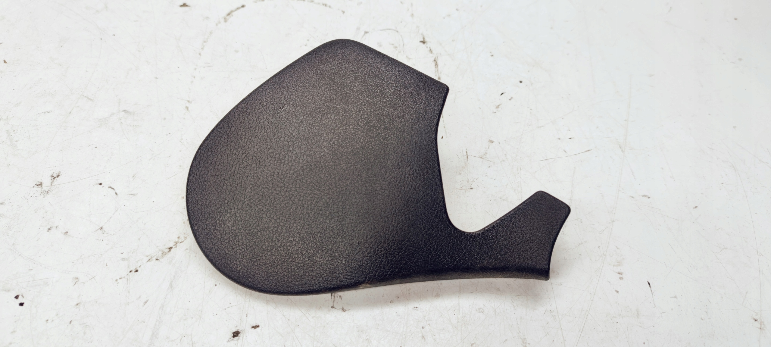 cover spoiler seat right AUDI A3 8V 8V0881328
