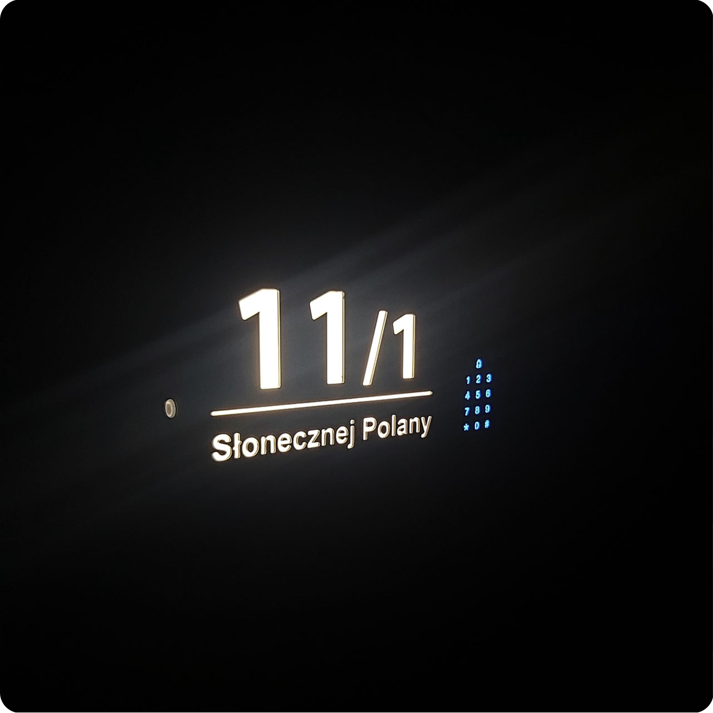 Podświetlany numer domu tabliczka tablica adresowa adres KML LED 30x20 Grubość 40 mm