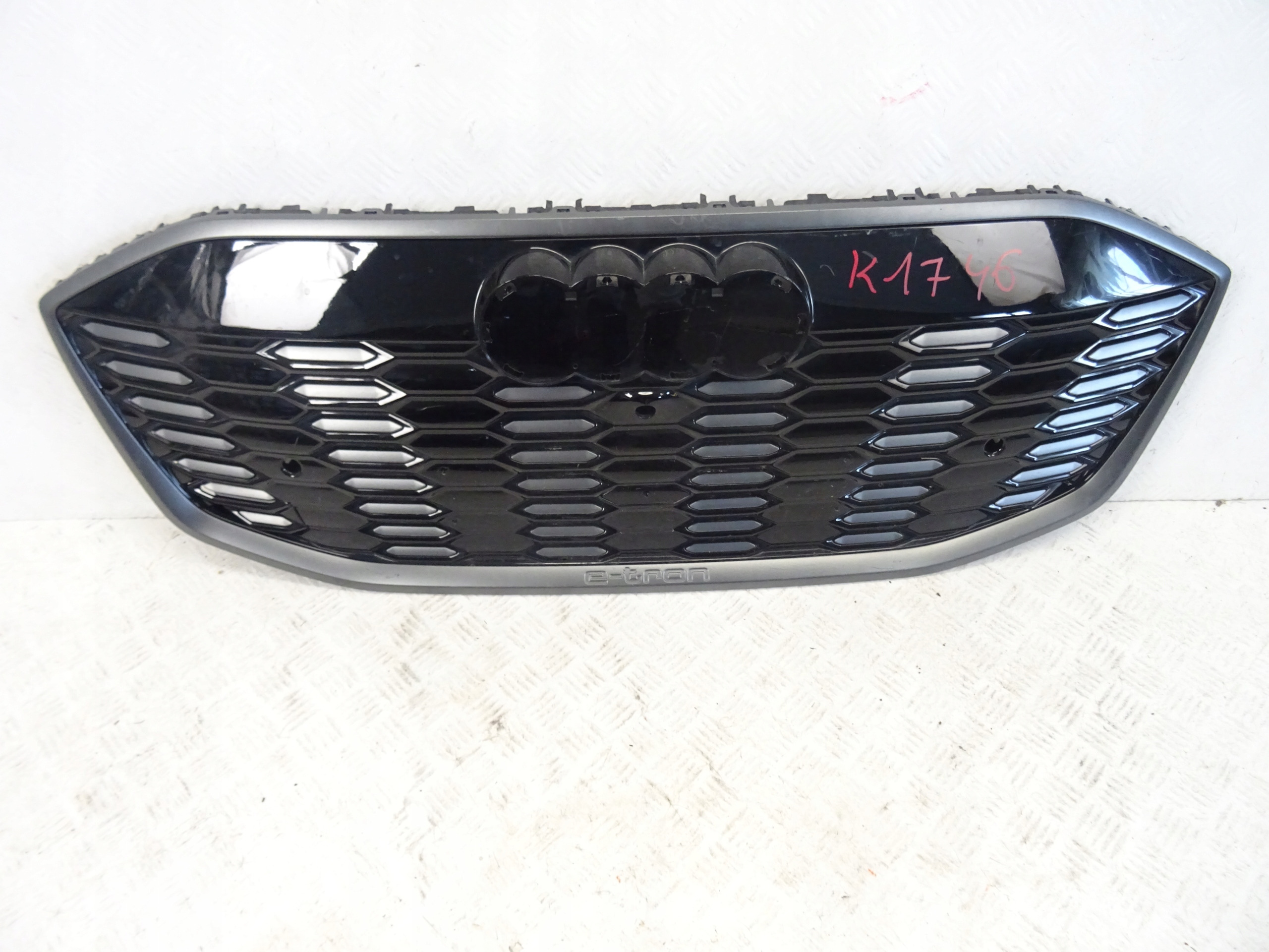 grill grille front front AUDI Q6 E-TRON S-LINE 85H853653A