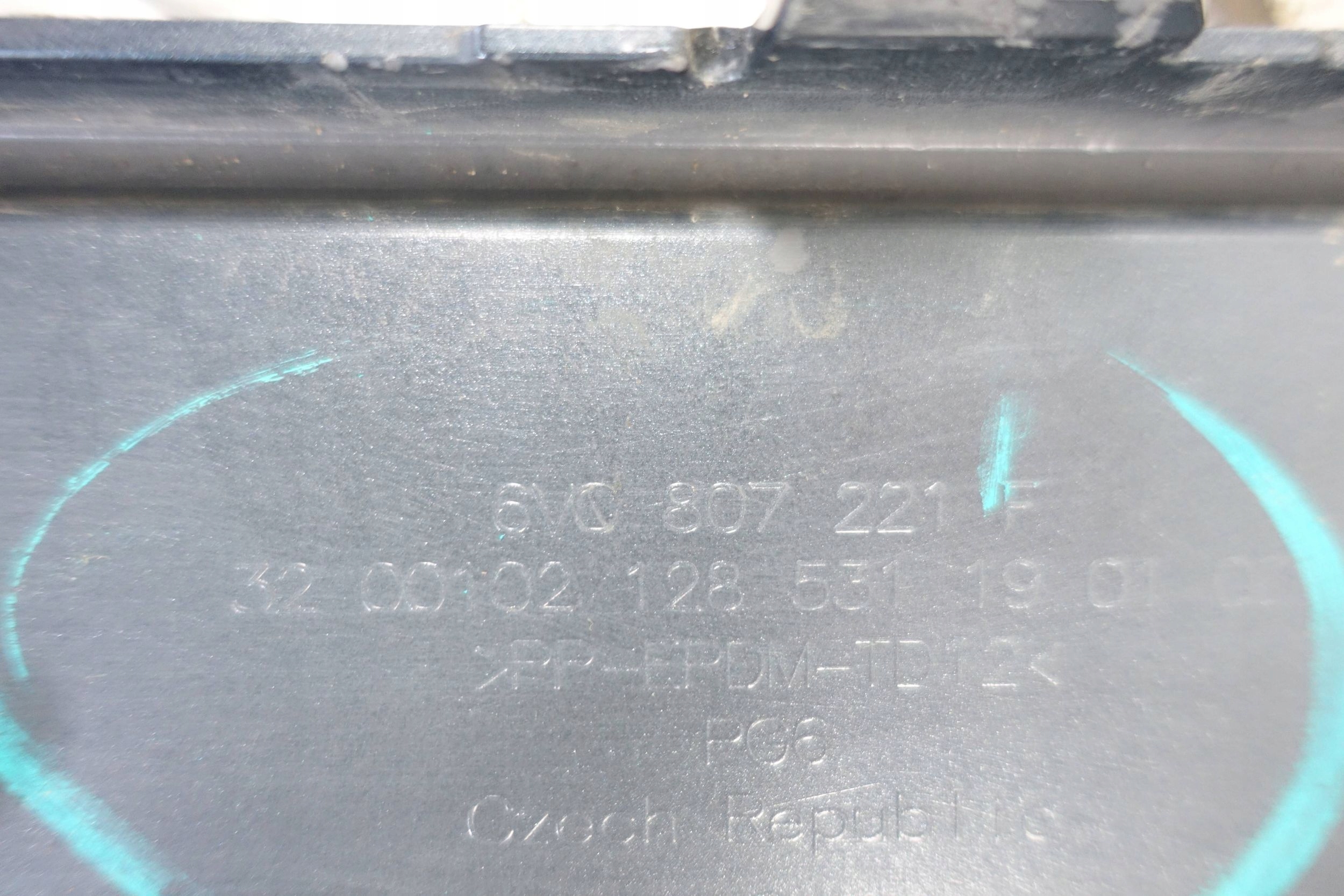 bumper front front SKODA FABIA III 3 6V LIFT 18-21 4XPDC 6V0807221F