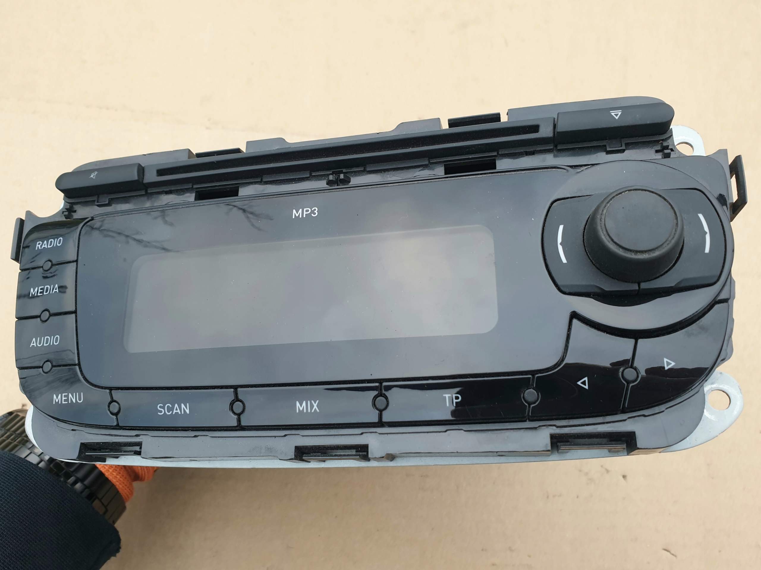 W06J1035153H - РАДИО CD MP3 ПЛЕЕР SEAT IBIZA IV 6J1035153H