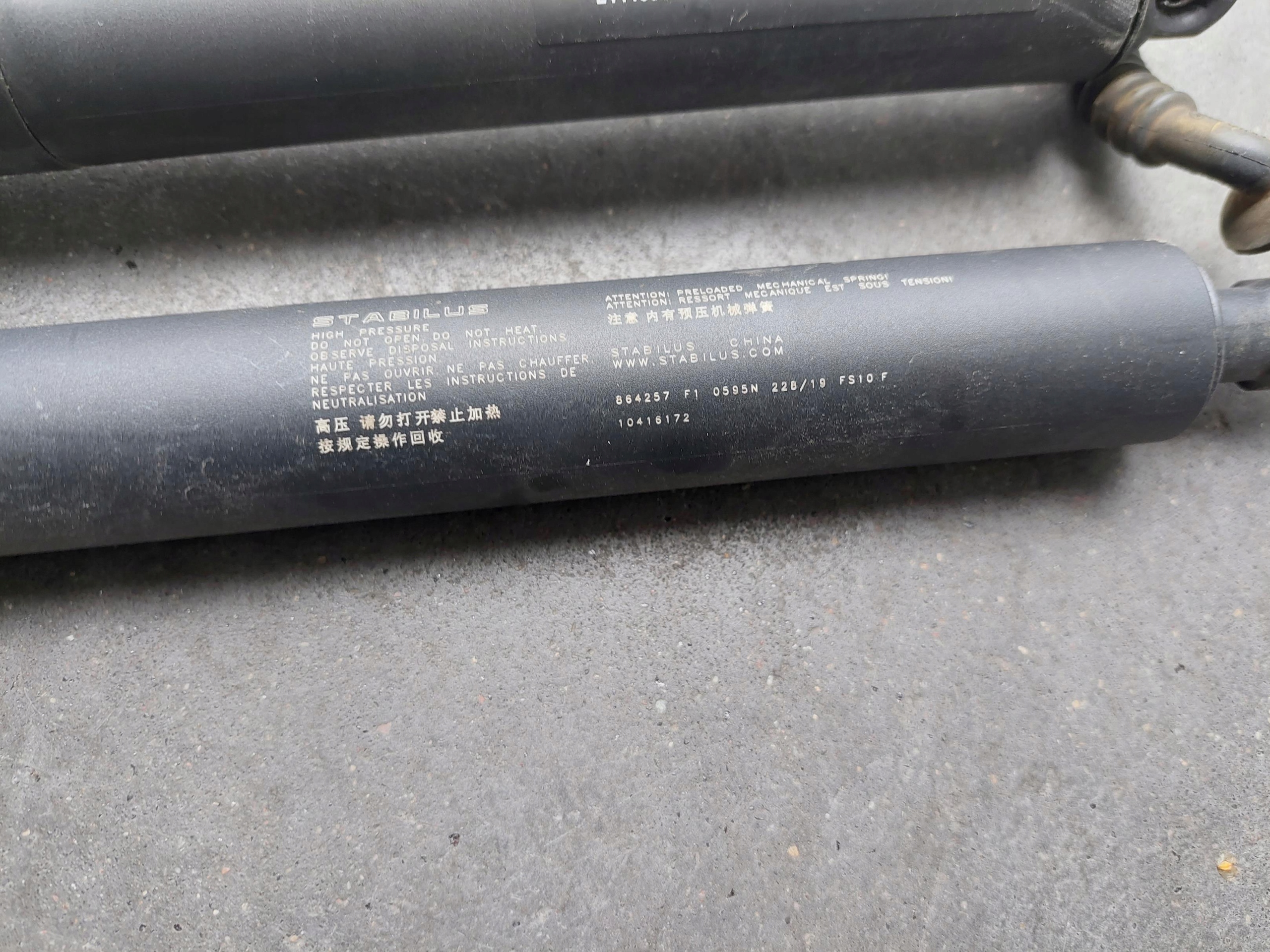 damper SILOWNIKI bonnet KOMPLET 10403877 MG HS and