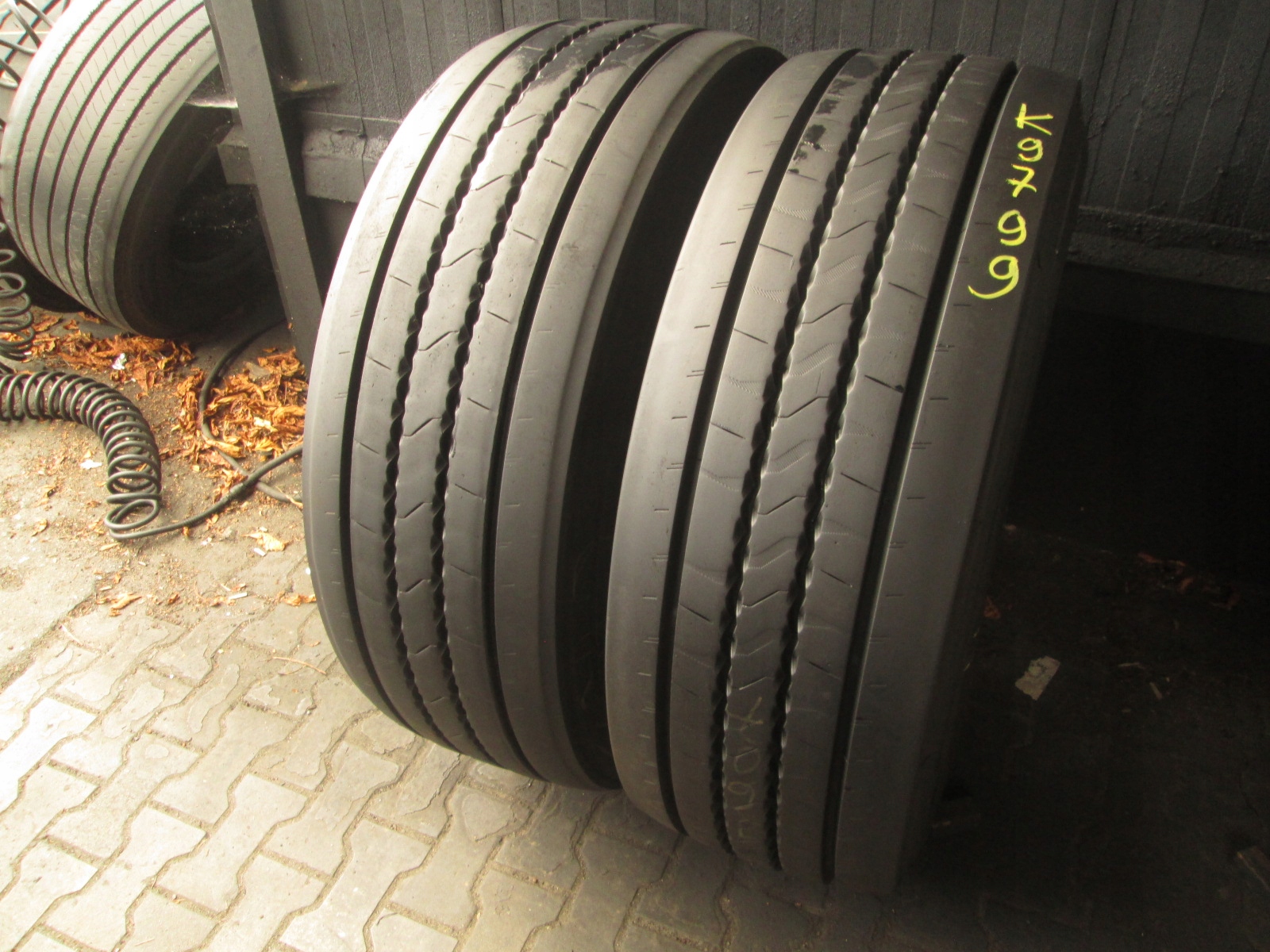 385/65R22.5 CONTINENTAL HT3+ HYBRID OPONY , NACZEPOWE, PARA CIĘŻAROWE Liczba opon w ofercie 2 szt.