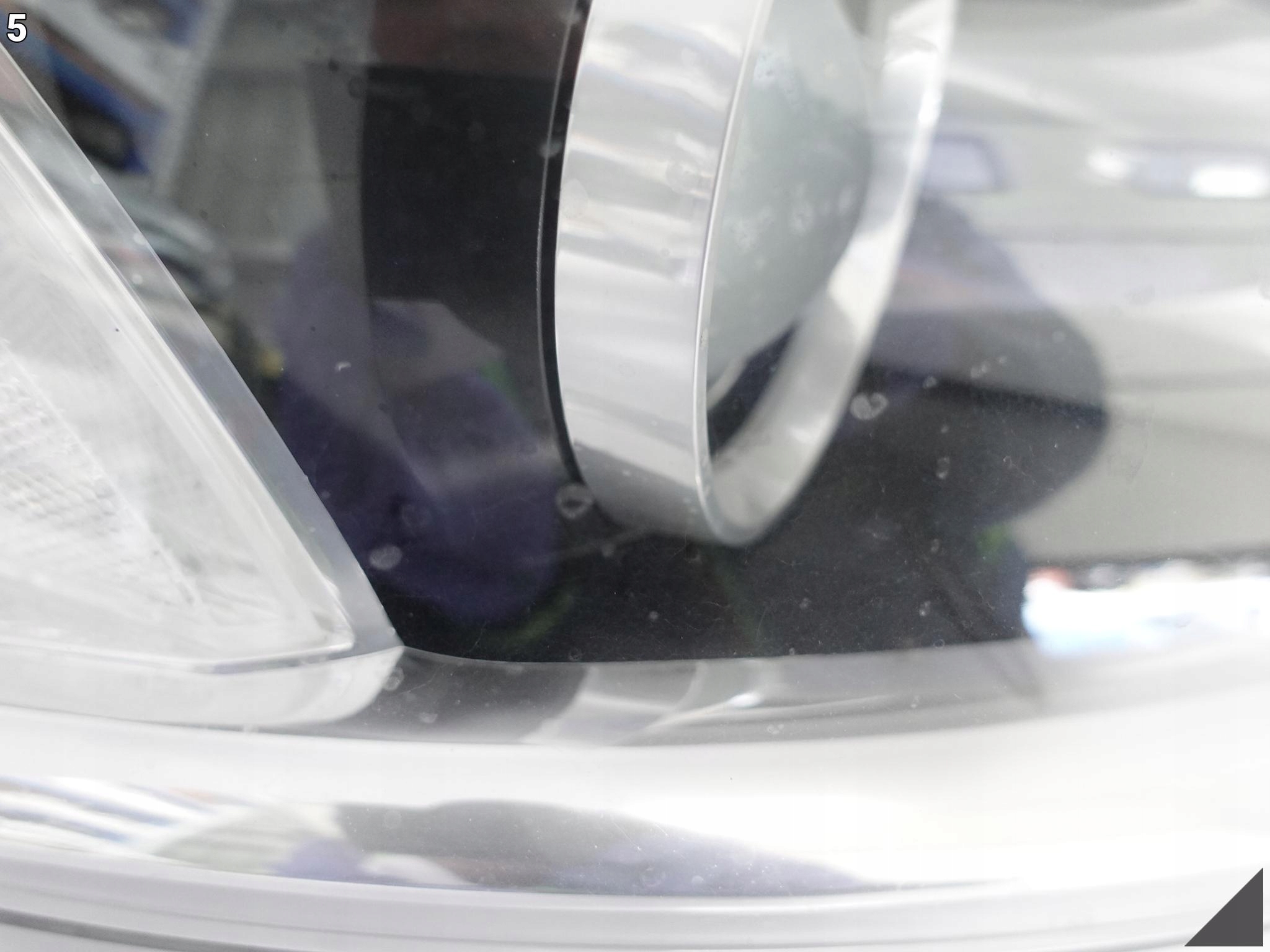 AUDI Q7 4L0 05-09 XENON light SKRETNA right EU