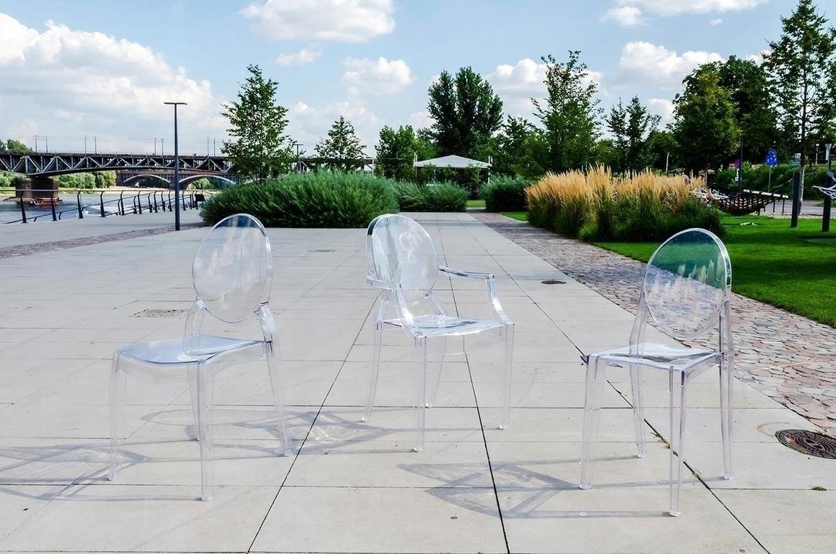 2 krzesła Louis Ghost transparentne Kod producenta BM01404