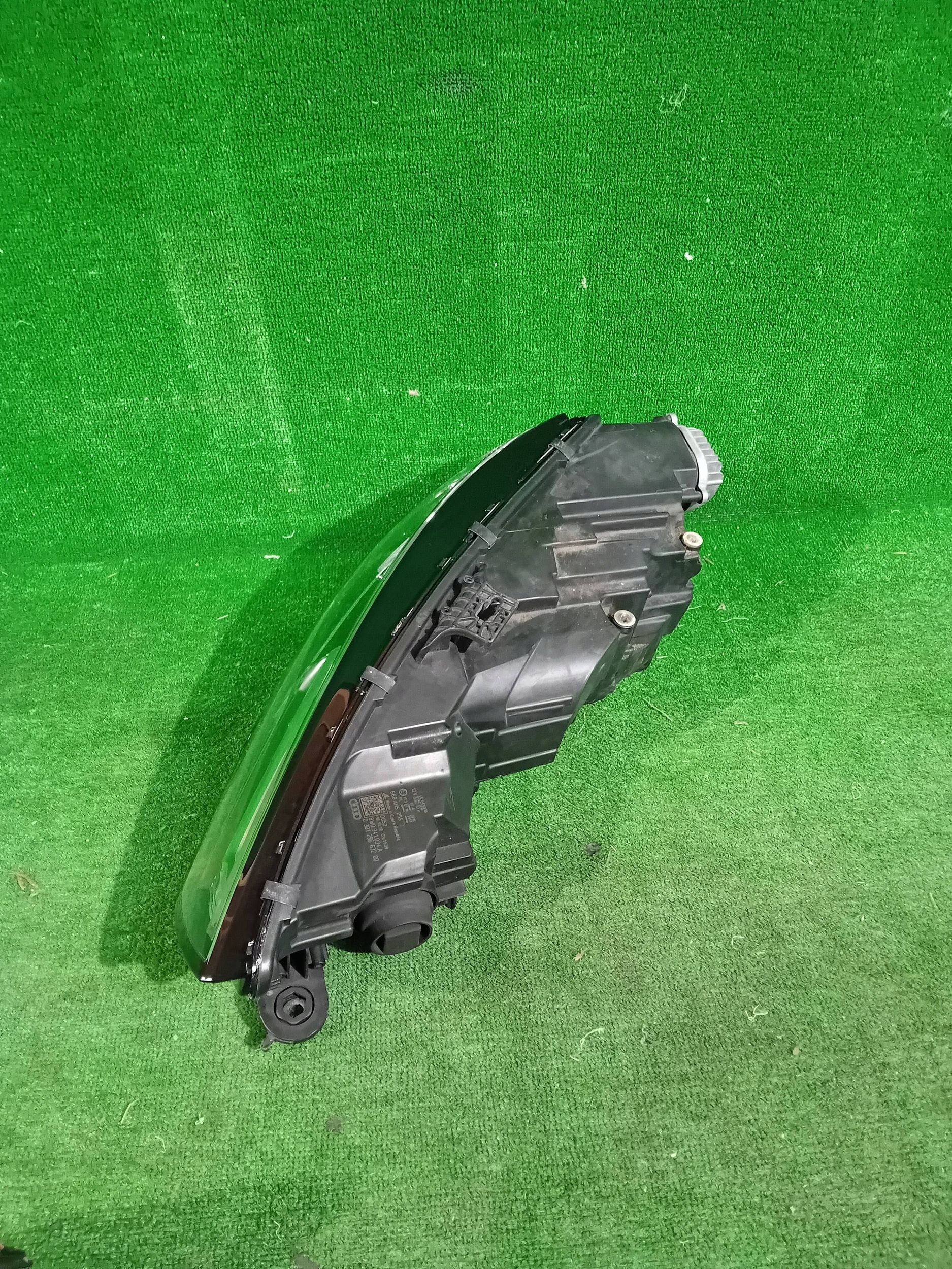 REFLEKTOR right front AUDI A4 B9 FULL LED 15- NR.808