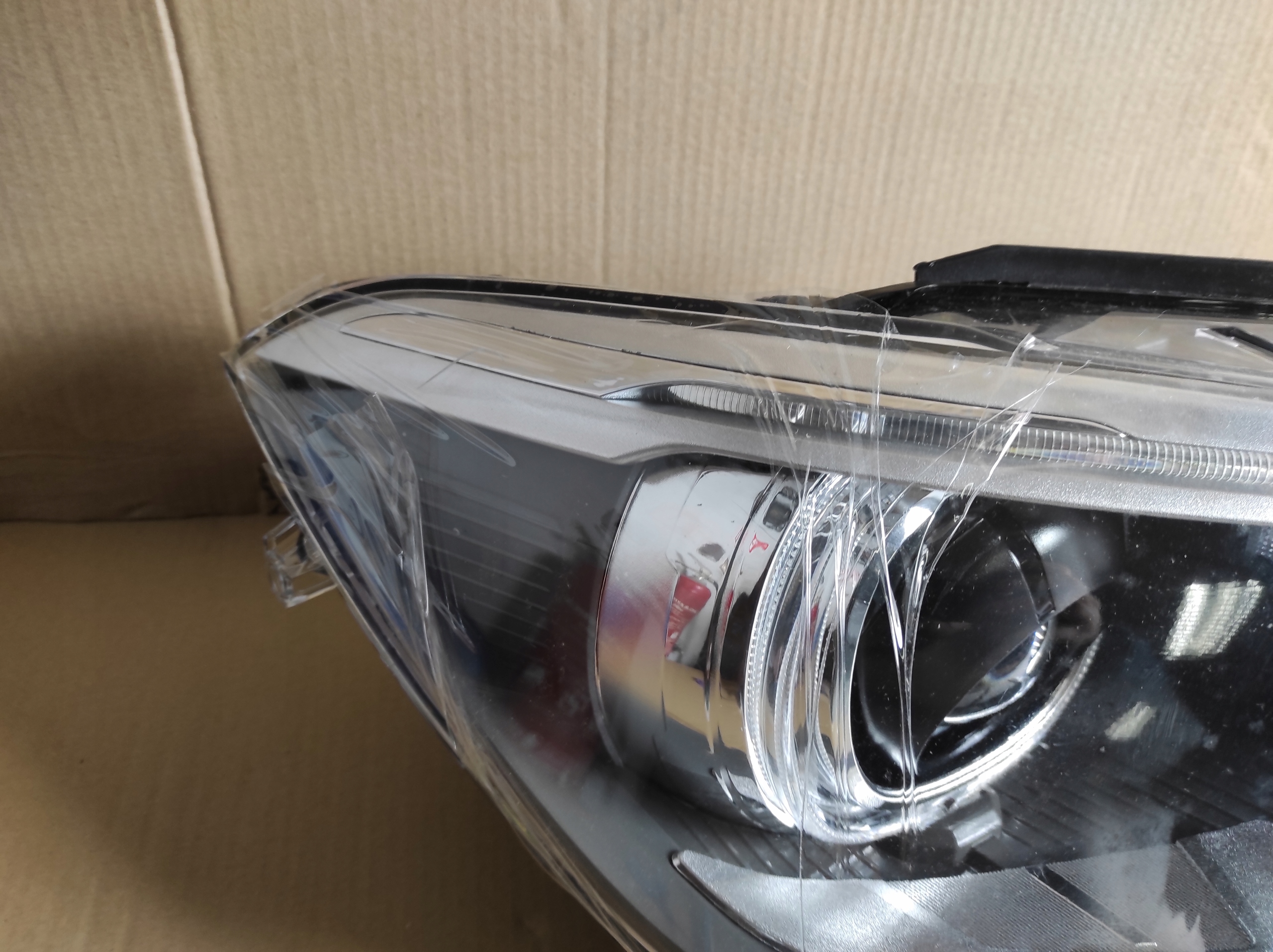light reflektor glowny right front right front BMW F20 Xenon led 11-15