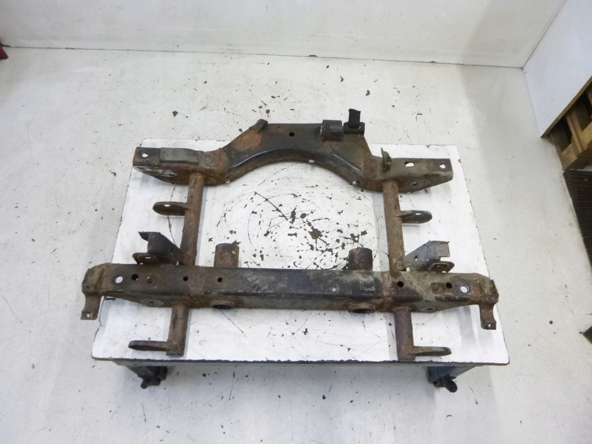 Sanki tył Mercedes W163 4.3 2001r.