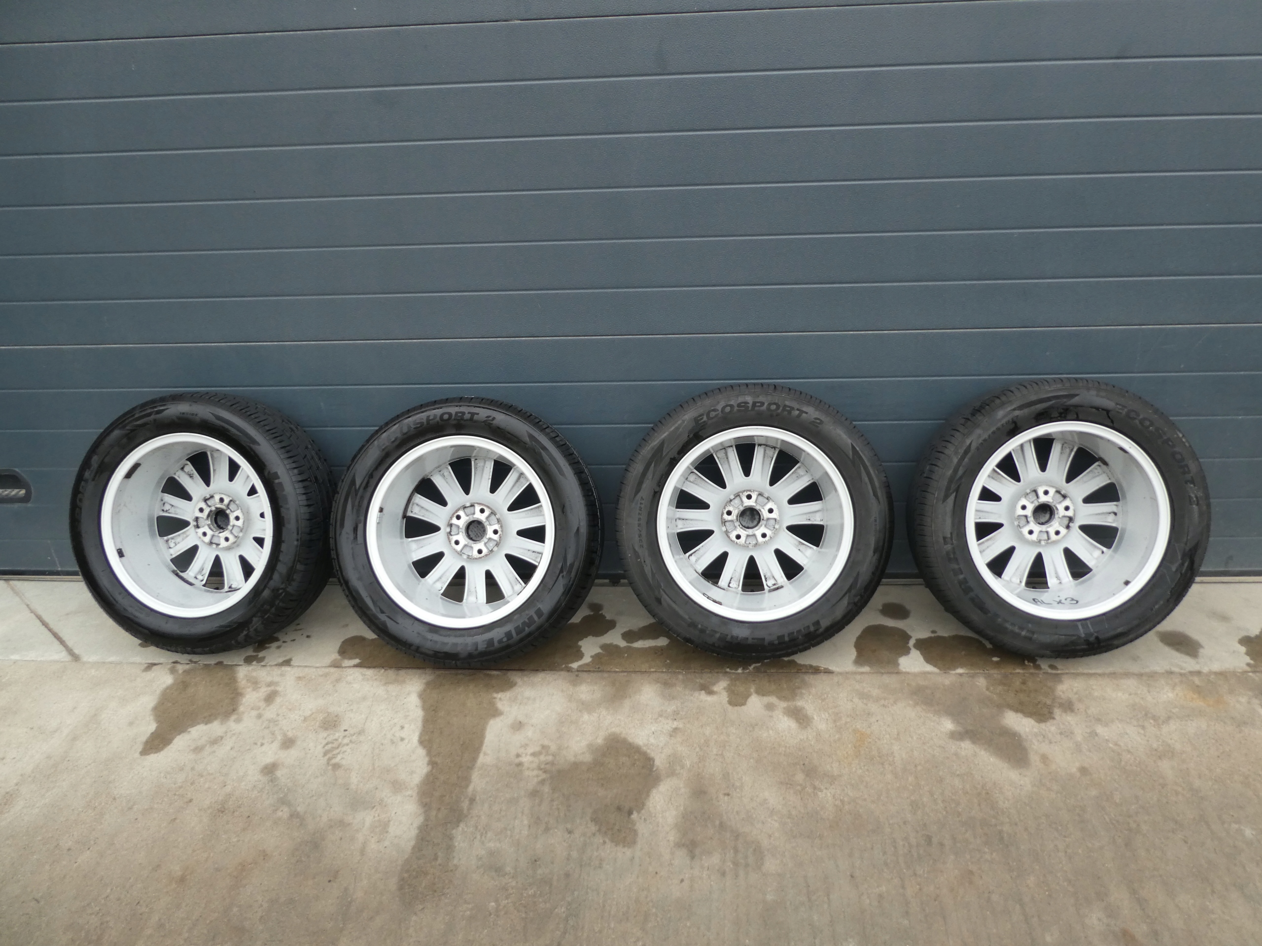 4X wheels discs tyres VW 5N0601025M 2020R