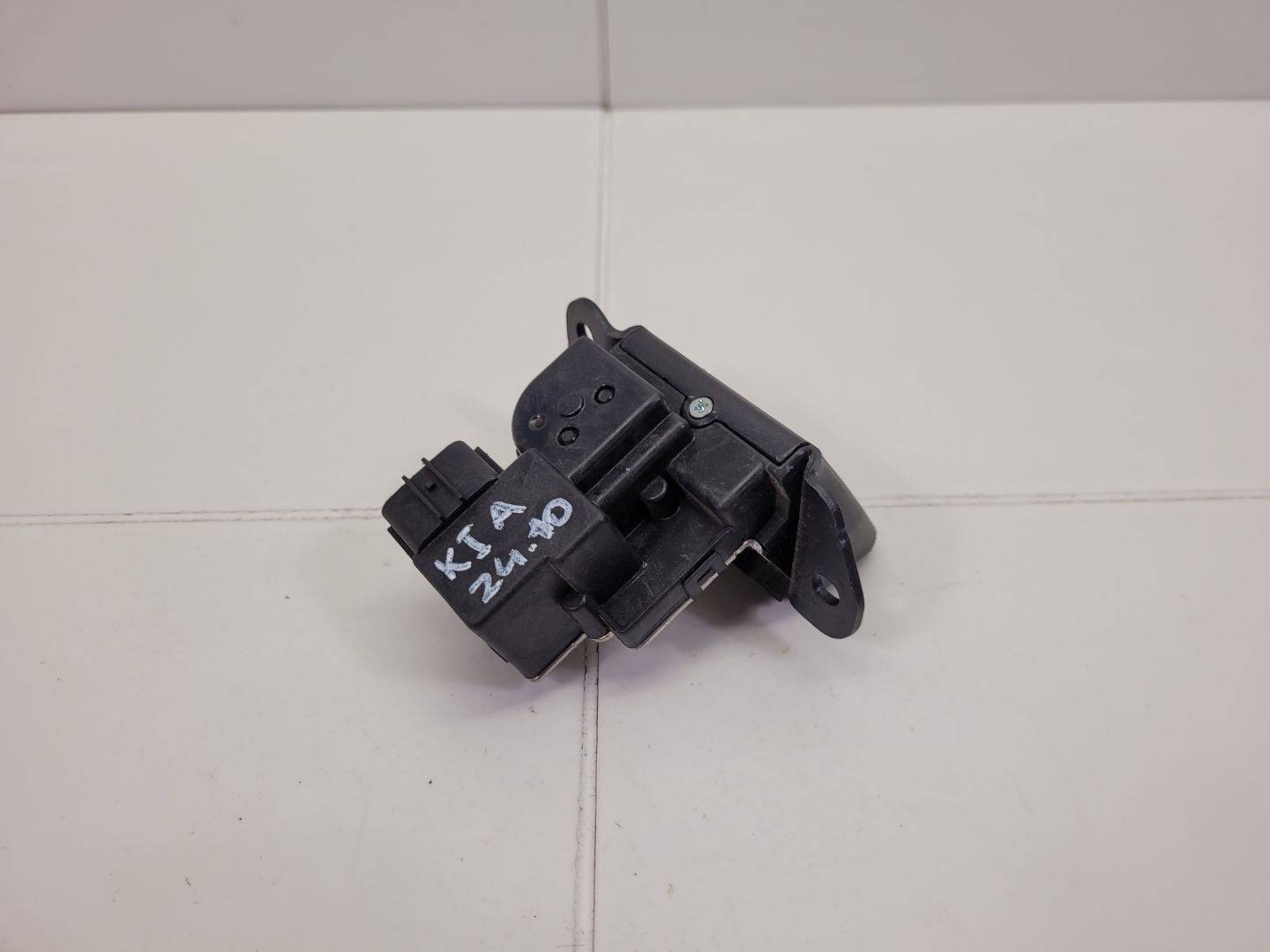 lock bonnet boot Hyundai ix20 facelift 2016 81230-1H000