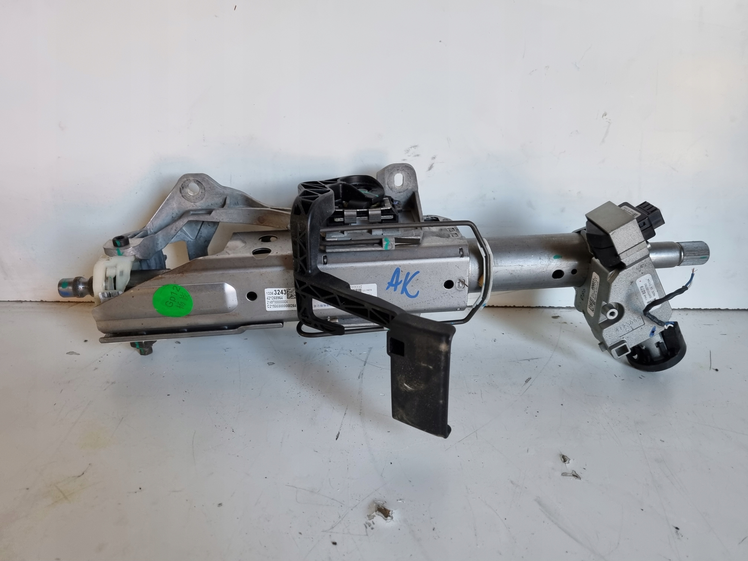 OPEL ASTRA K V 15R рулевая колонка 13363243