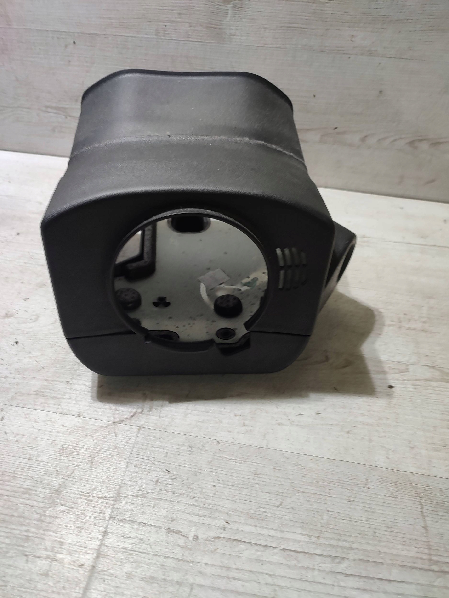 Peugeot 2008 and 2018 side steering wheel steering wheel