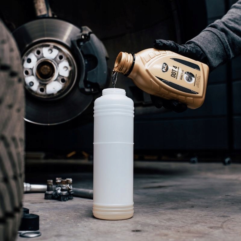 ZESTAW DO ODPOWIETRZANIA WYMIANY PŁYNU HAMULCOWEGO Marka Masner