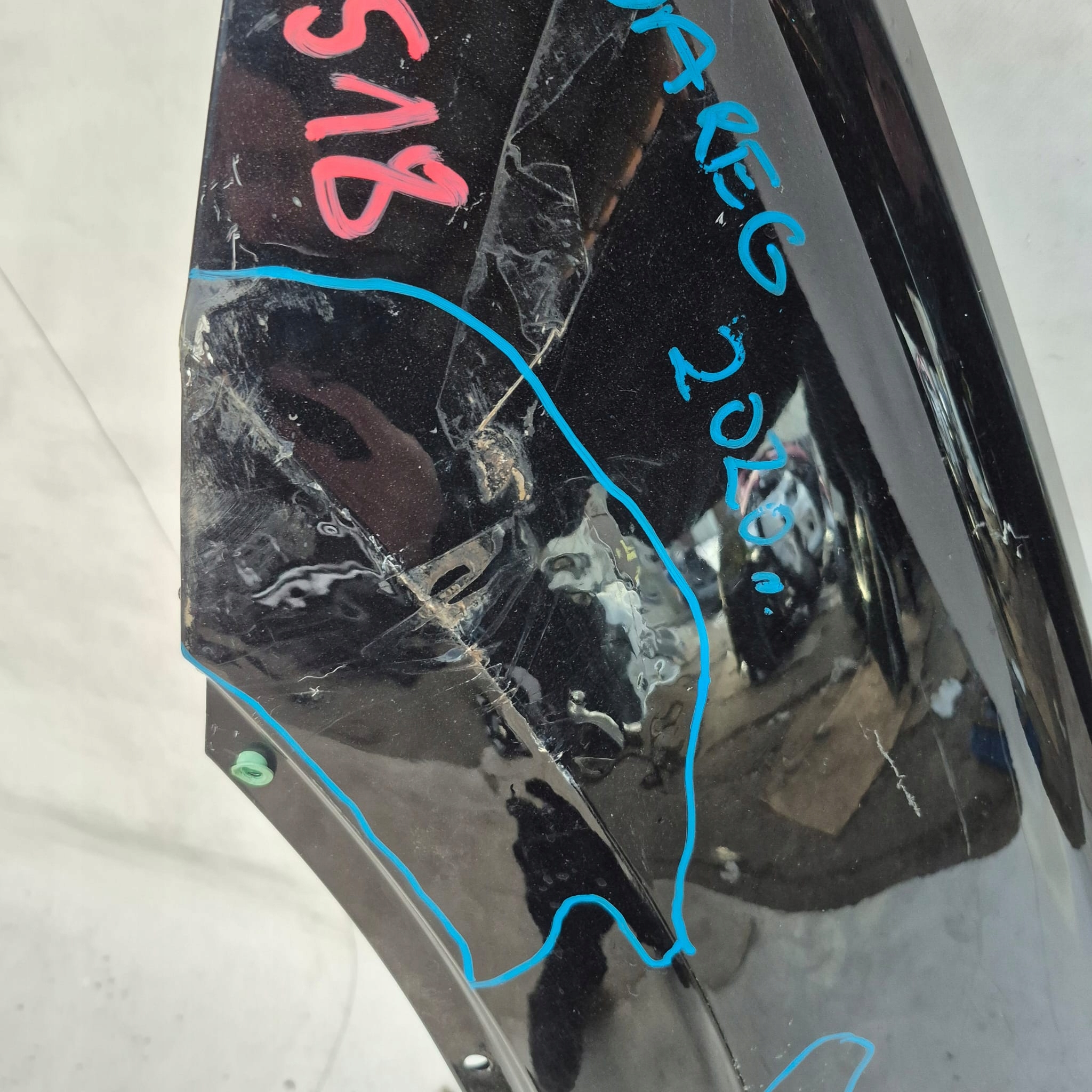 VW TOUAREG 19-25R. -> left fender front front