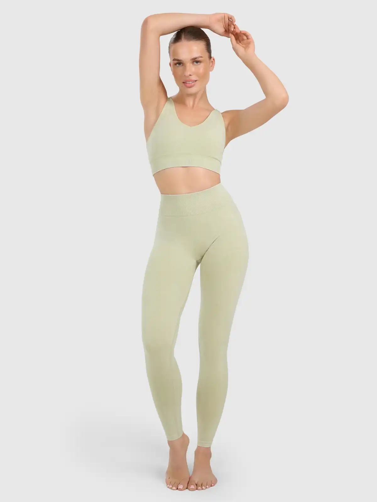 Legginsy damskie push-up do jogi i pilatesu bezszwowe z wysokim stanem 4F