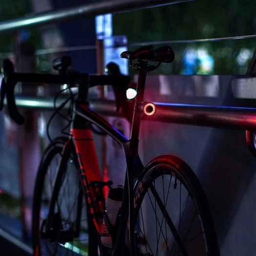 LAMPKA ROWEROWA TYLNA ŚWIATŁO USB LED WODOODPORNA NA TYŁ ROWER KOLORY RGB Marka RockBros