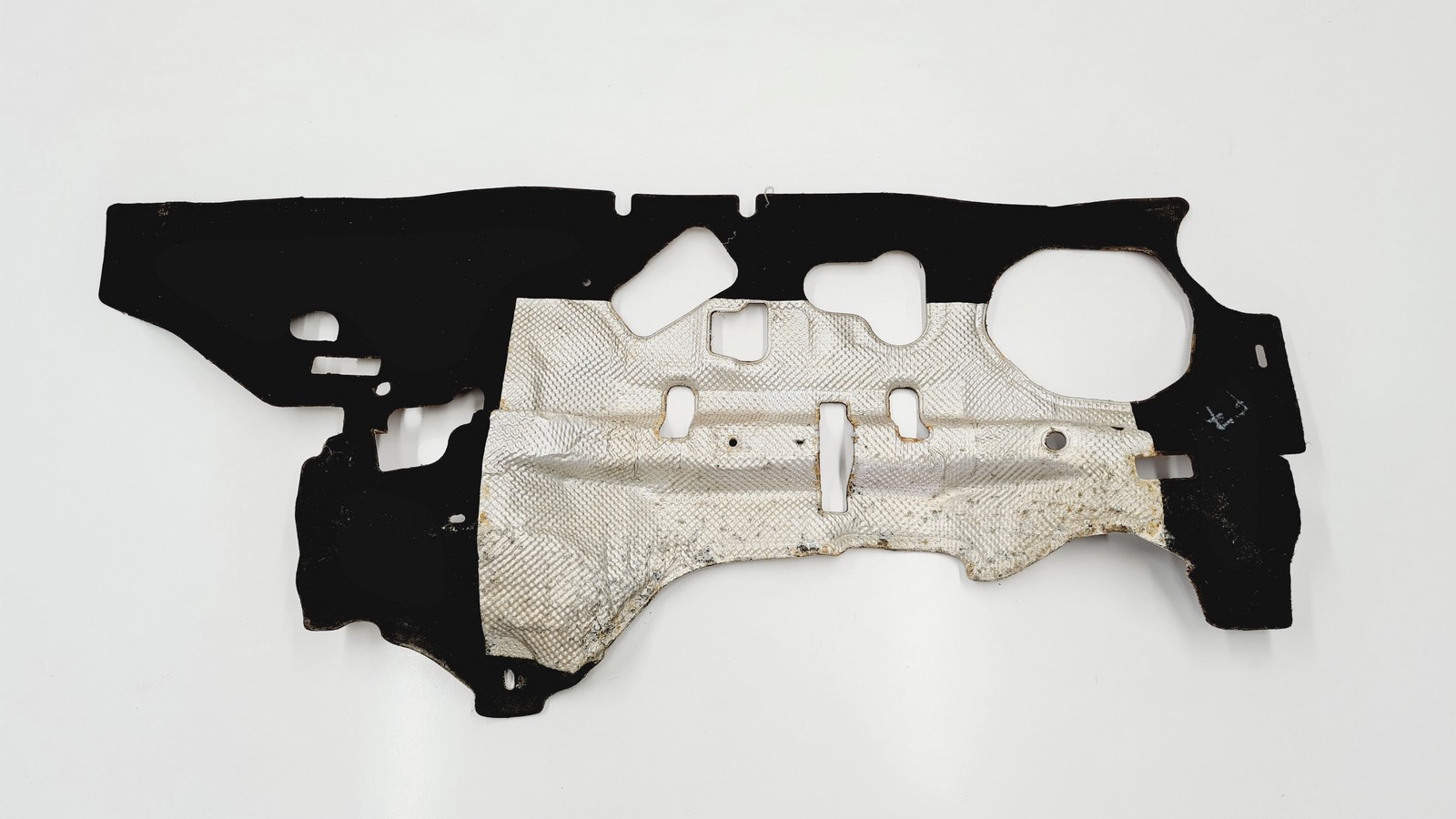 WYGŁUSZENIE ŚCIANY GRODZIOWEJ FORD FIESTA MK7