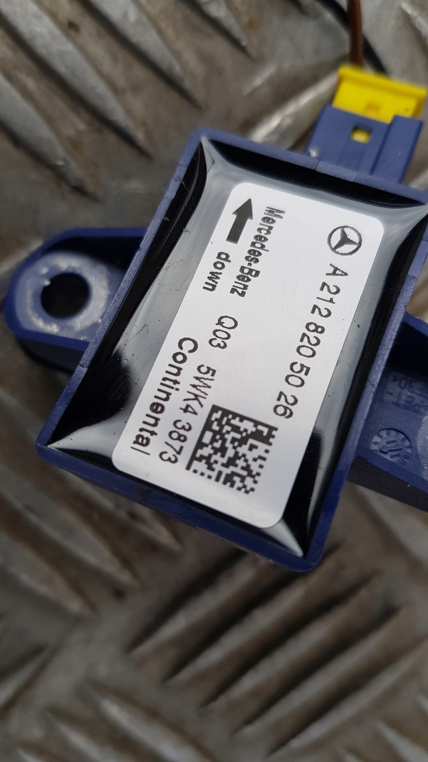 MERCEDES W212 Crashsensor Drucksensor A2128205026
