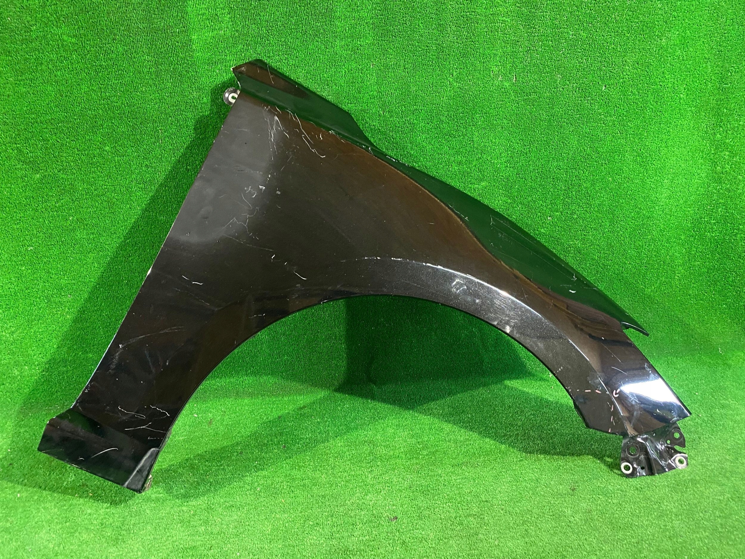 fender front right MAZDA 3 BM 13- NR.176
