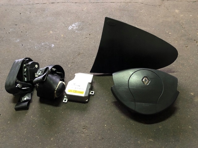 RENAULT TWINGO II PODUSZKI AIRBAG NAPINACZE SENSOR