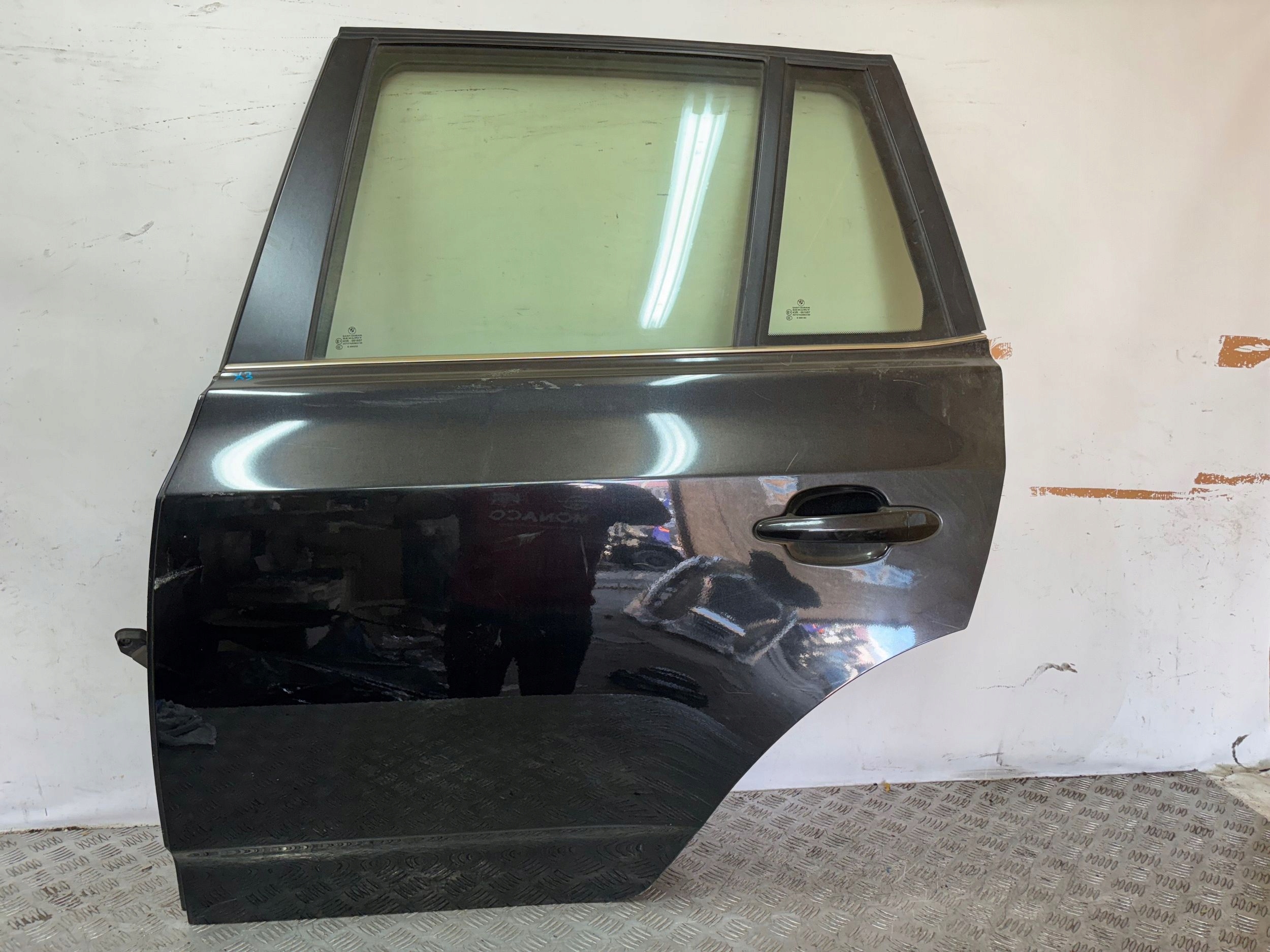 ajtó far hátsó bal BMW X3 E83 03