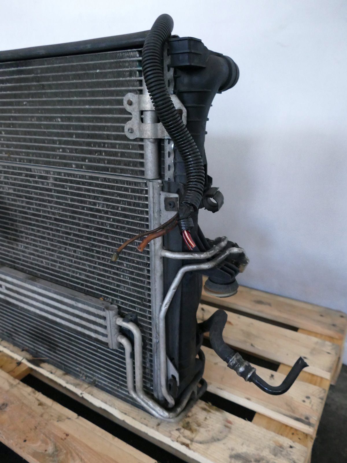 PORSCHE CAYENNE 9P 4.5 TURBO chladič ventilátor