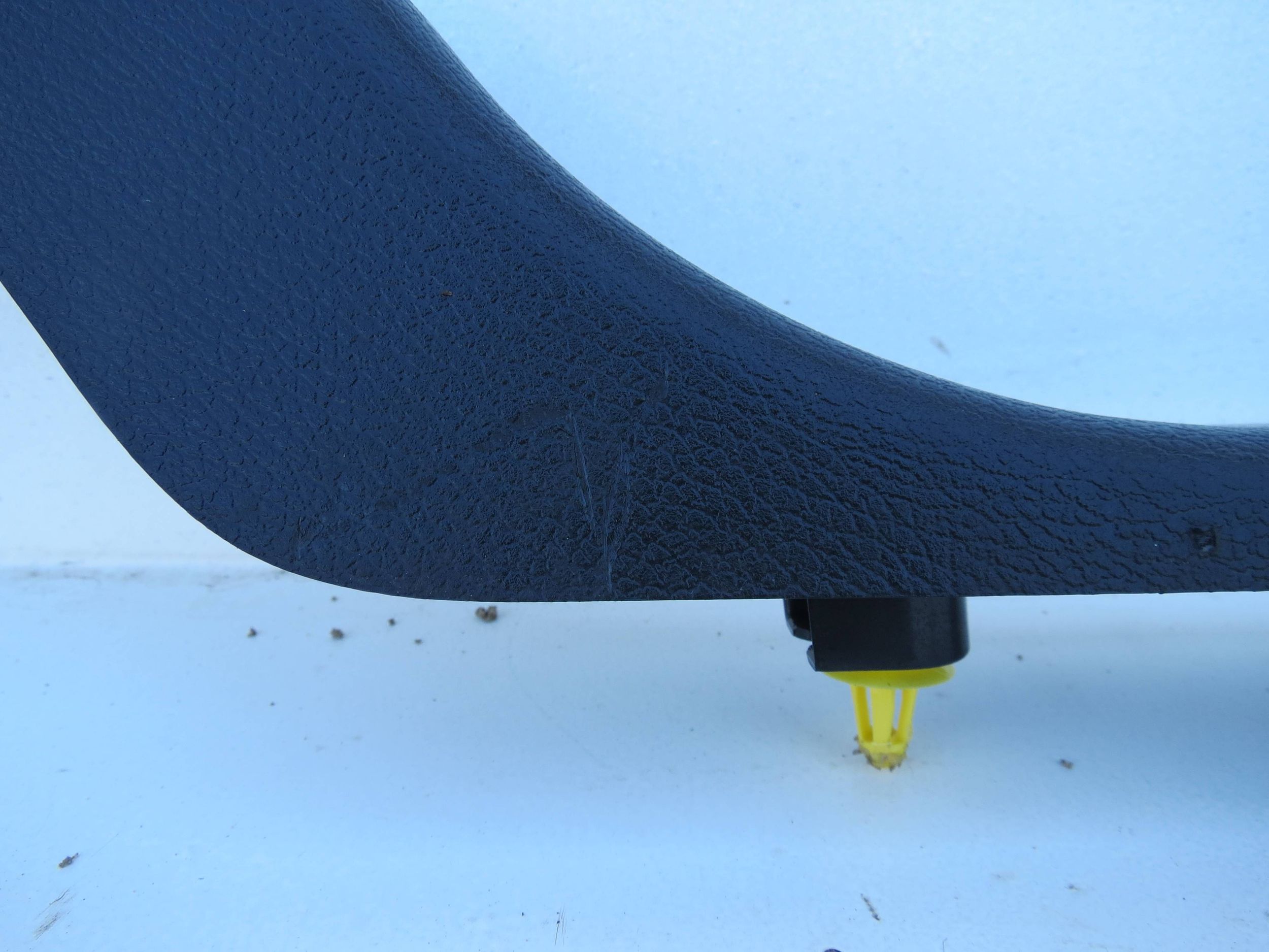 cover cap of the threshold front left VOLVO XC70 II AWD 2.4D 185KM 2000-2007r