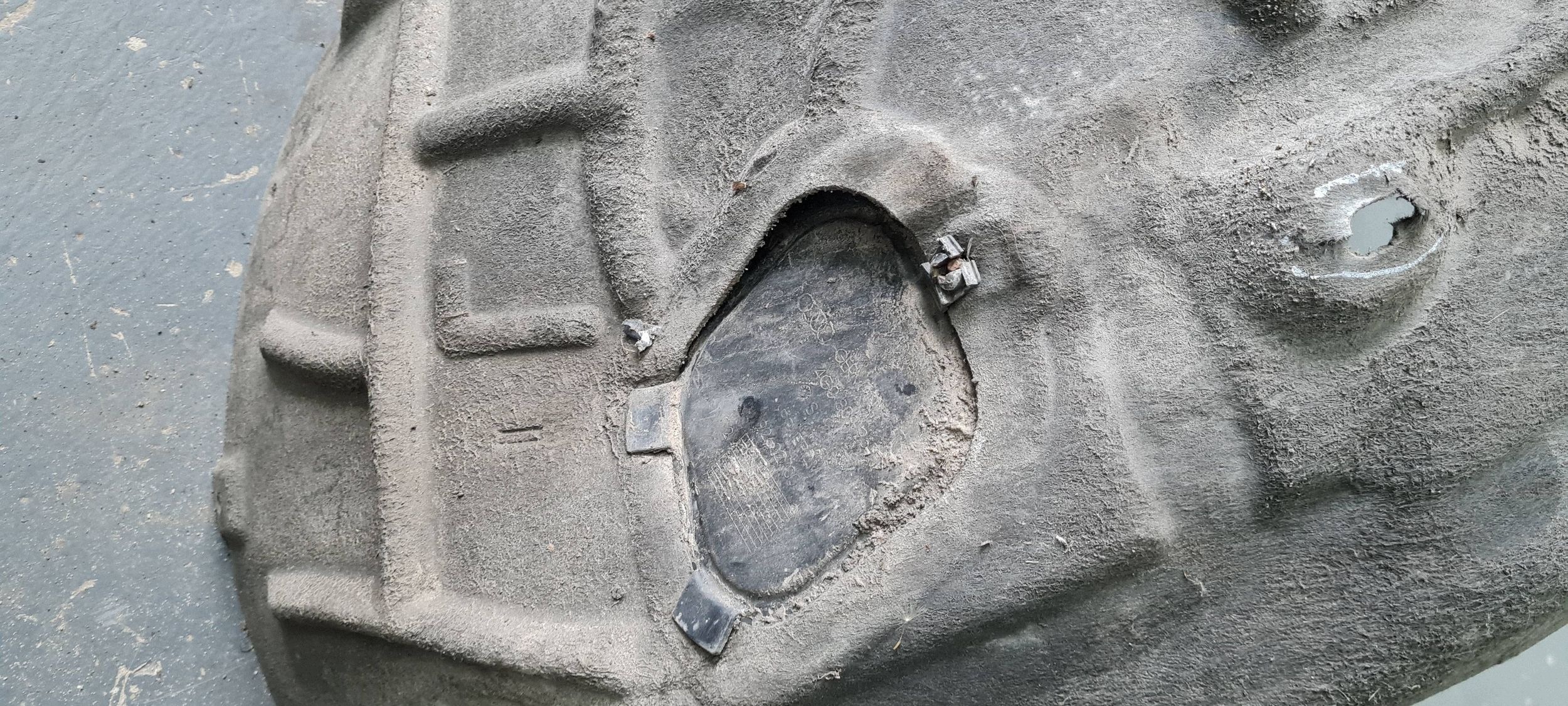 A6 C7 4G LIFT mudguard left left front MATERIAL ORG 4G0821133D